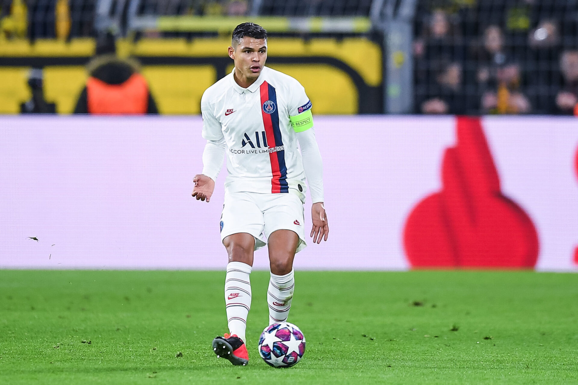 Thiago Silva sous le maillot du PSG. Crédits photo : Baptiste Fernandez/Icon Sport Thiago Silva sous le maillot du PSG. Crédits photo : Baptiste Fernandez/Icon Sport