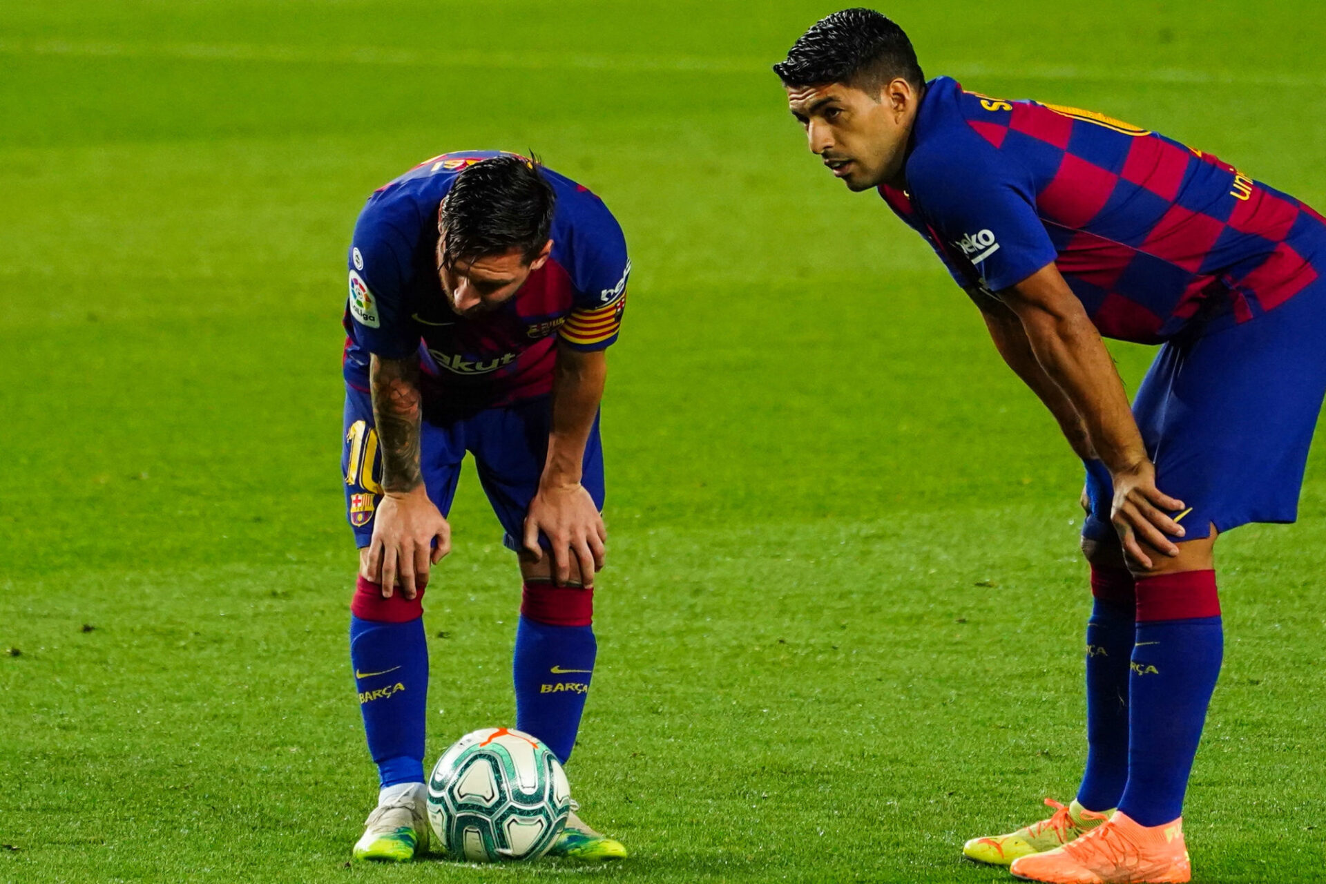 Luis Su&aacute;rez et Lionel Messi &eacute;taient proches au Bar&ccedil;a. Photo Actionplus / Icon Sport. 