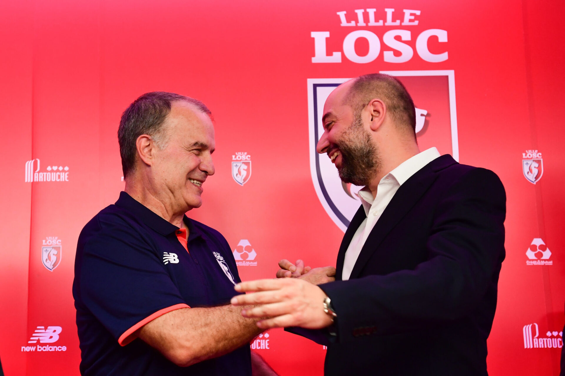 Marcelo Bielsa et sa marque de fabrique : sa posture accroupie. Photo Dave Winter/Icon Sport