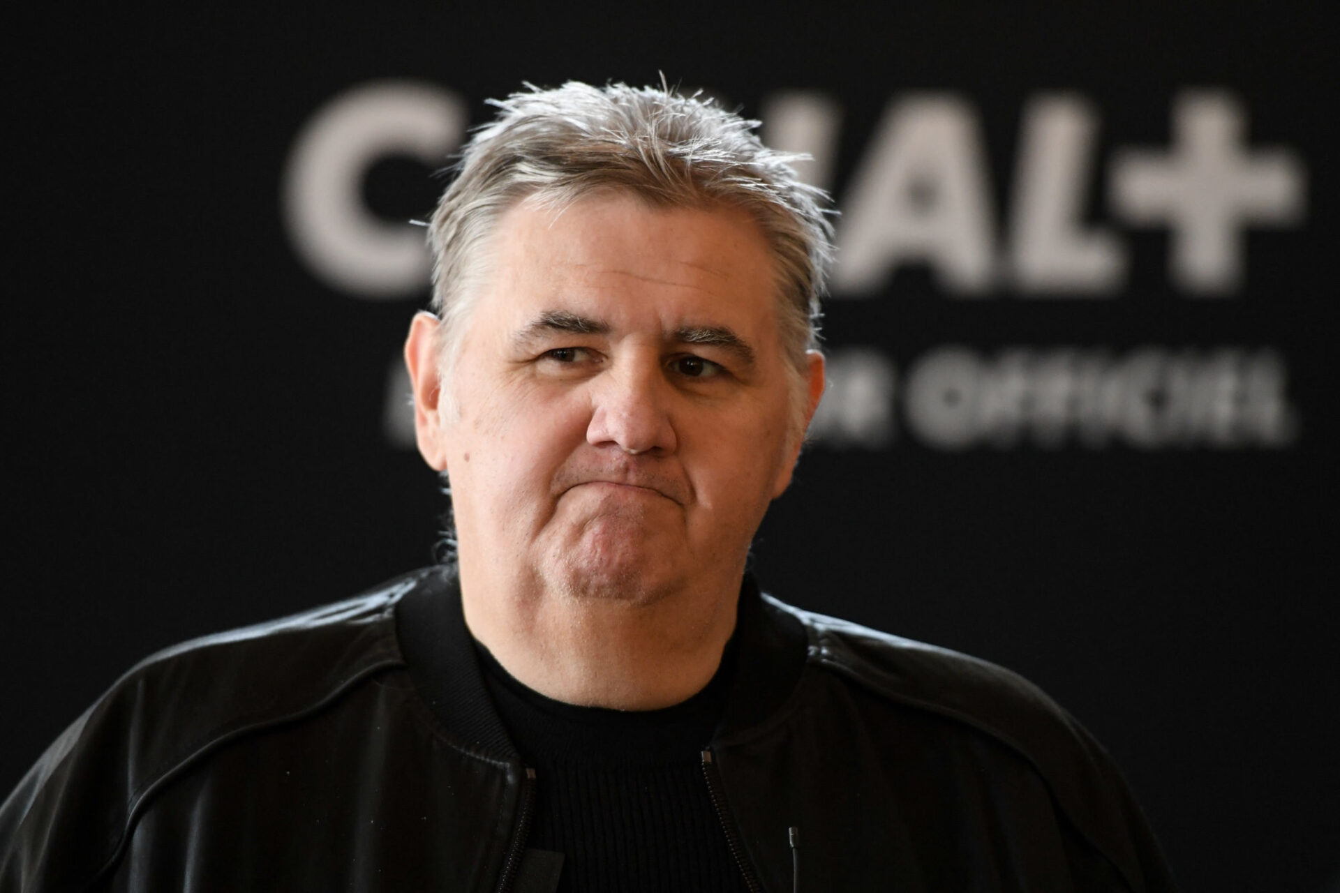 Pierre M&eacute;n&egrave;s a un &eacute;crivain cach&eacute; derri&egrave;re sa plume... Icon Sport