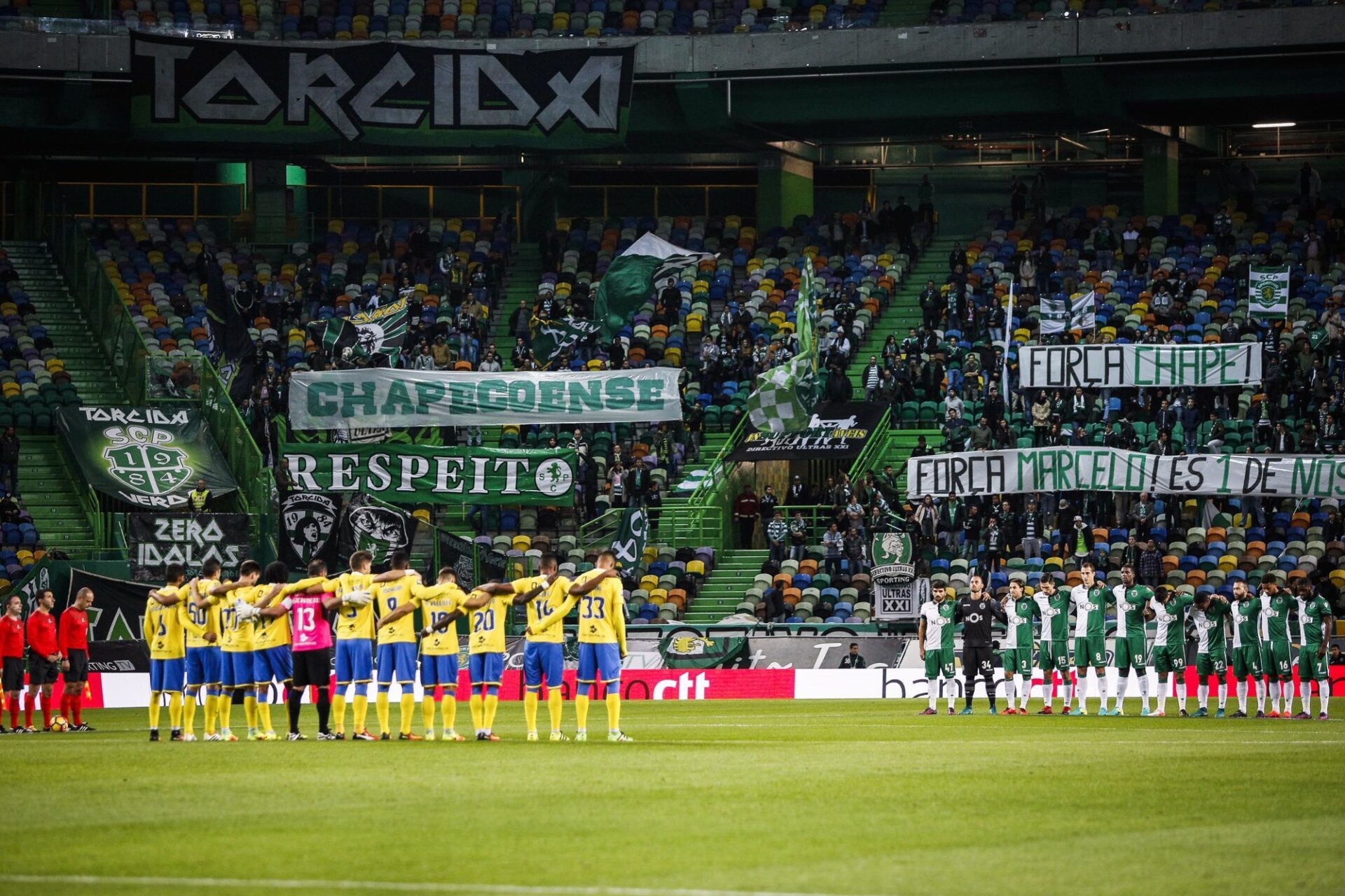 Un hommage rendu lors d'un match de D1 portugaise en 2016. Icon Sport