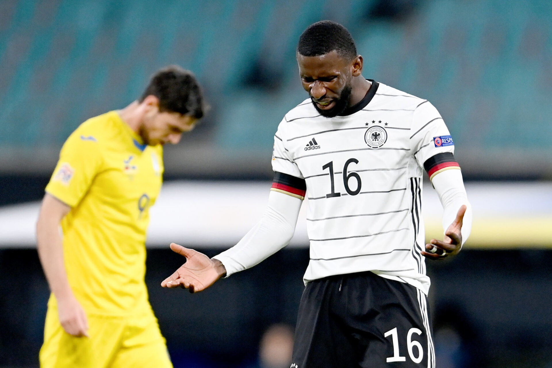 Antonio R&uuml;diger montre &agrave; Luis Suarez qui est le boss lors du huiti&egrave;me de finale de Ligue des champions contre l'Atl&eacute;tico. Icon Sport