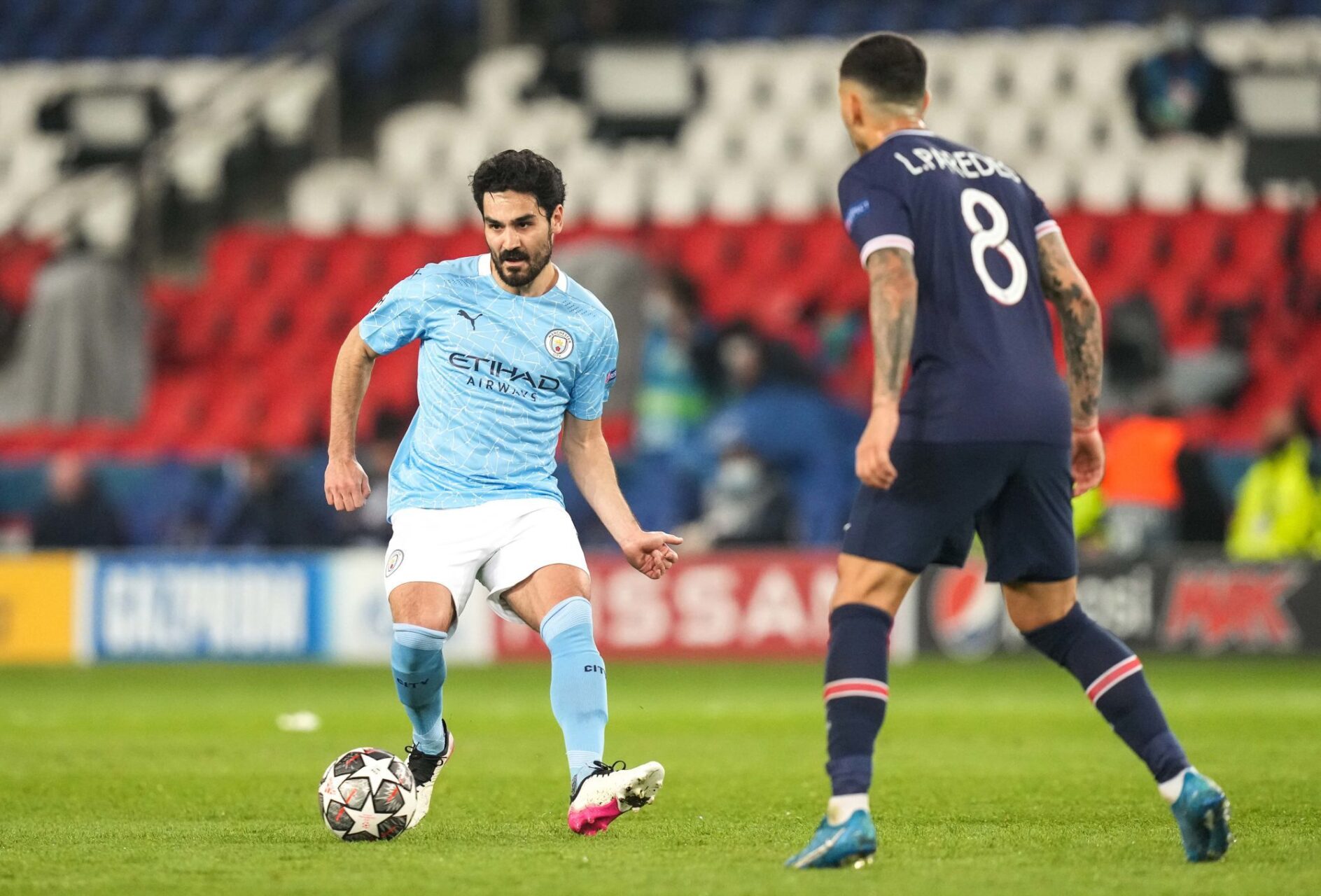 Kevin De Bruyne a d'abord &eacute;t&eacute; transparent, multipliant les pertes de balle en premi&egrave;re p&eacute;riode. Le g&eacute;nial milieu offensif sera finalement &eacute;lu homme du match... Icon Sport