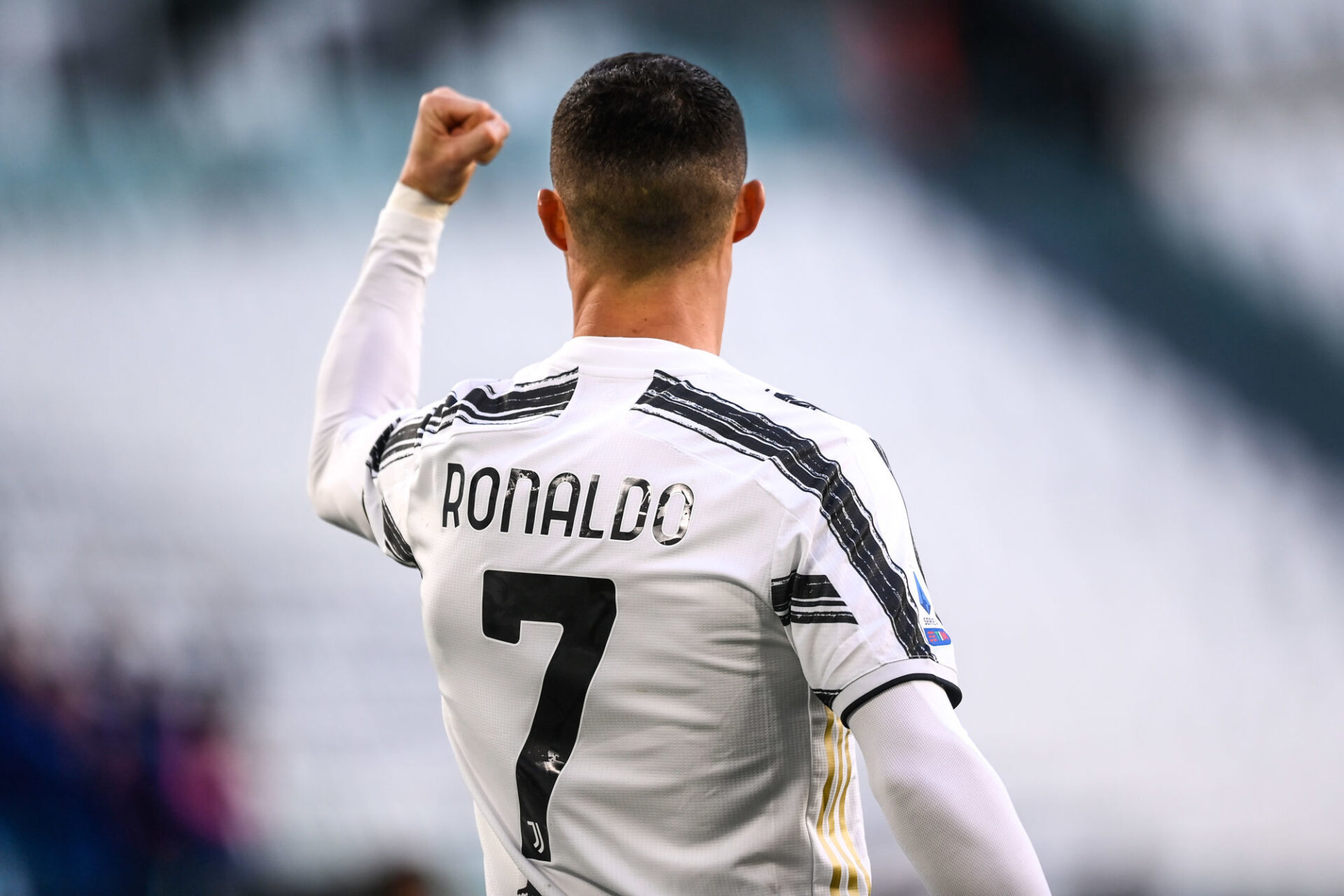 En Italie, Cristiano Ronaldo ne fait pas l'unanimit&eacute;.  Photo by Icon Sport