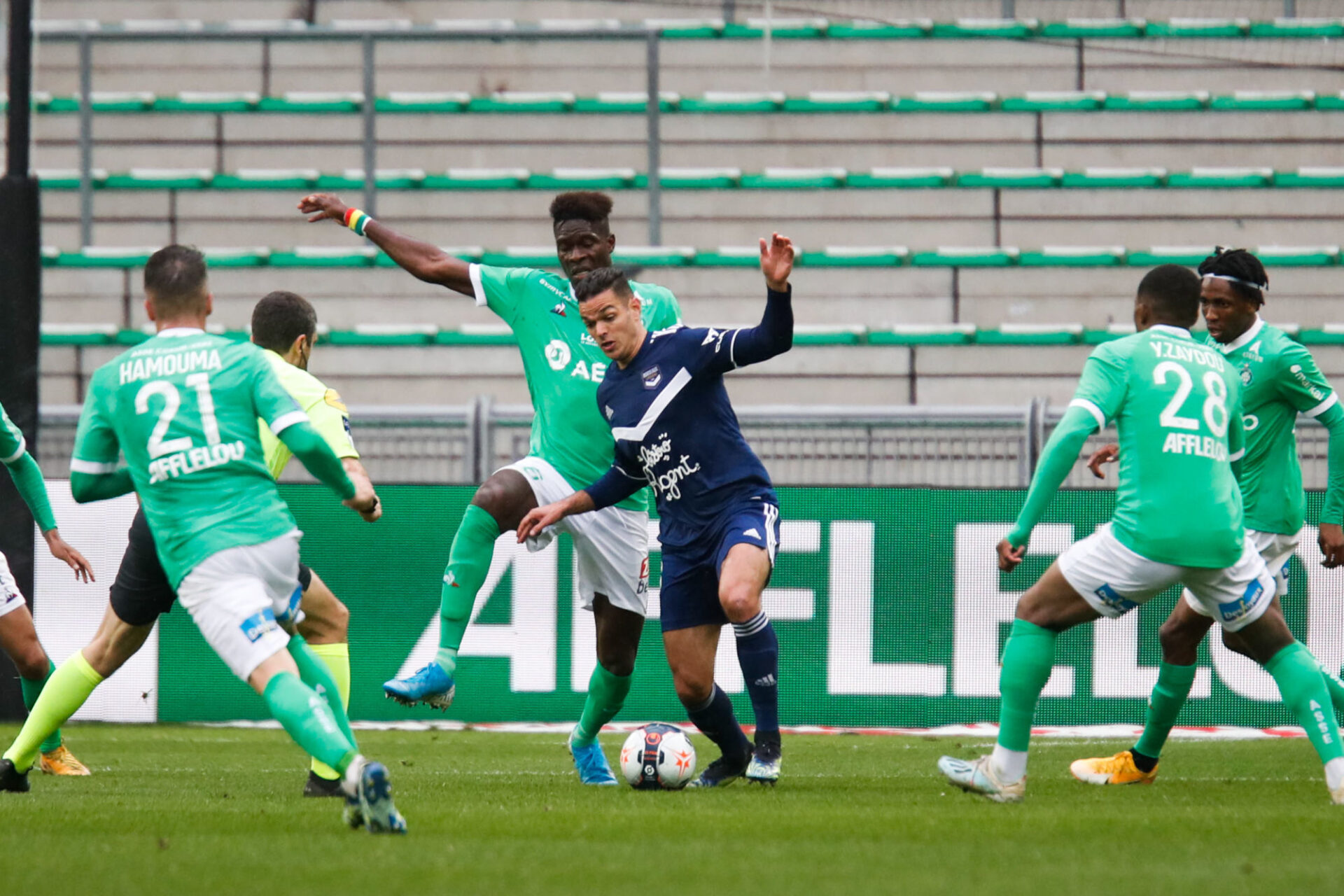 Hatem Ben Arfa n'a rien pu faire contre Saint-Etienne. Icon Sport