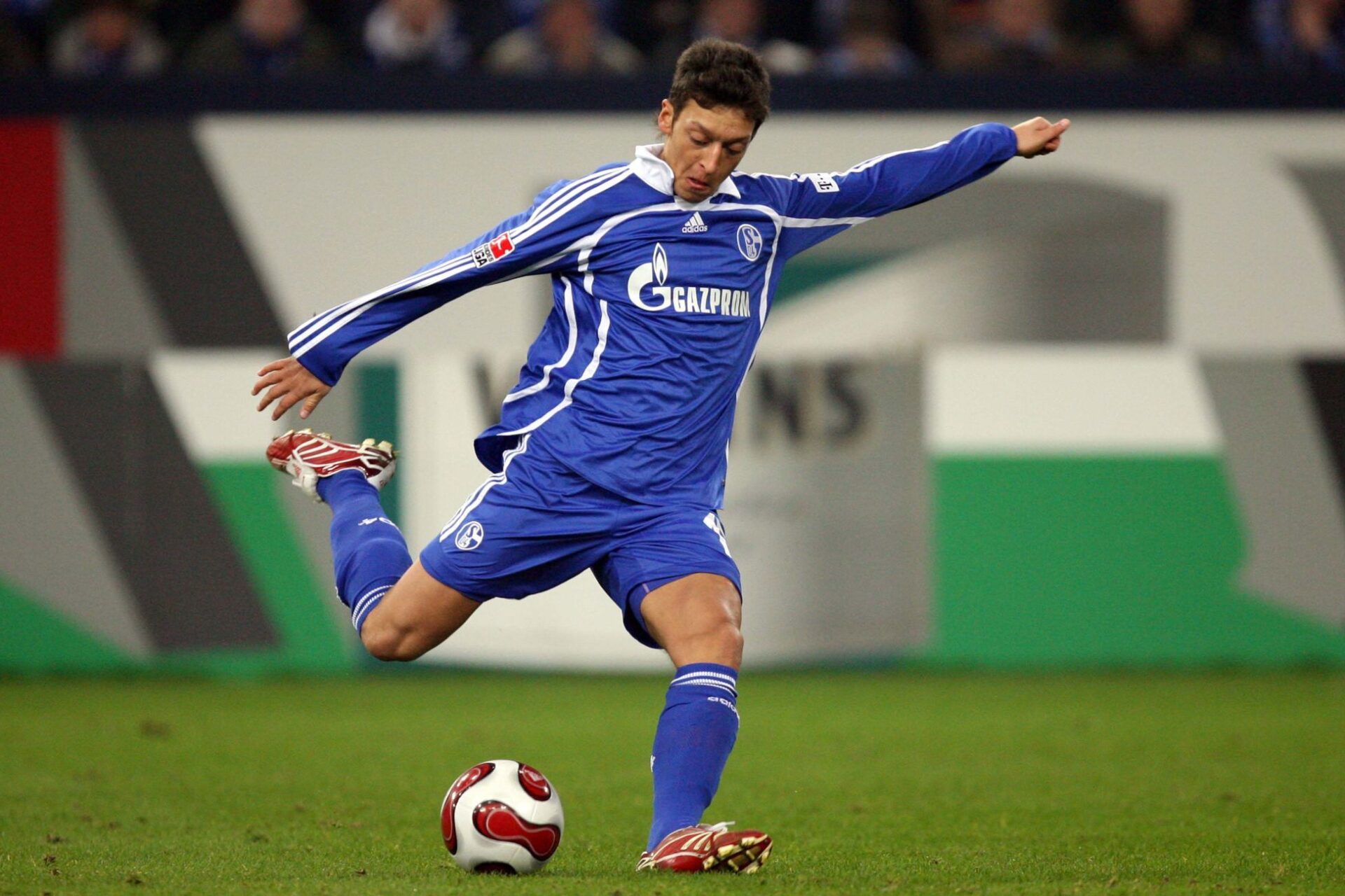 Benjamin Stambouli n'en revient pas : Schalke est bel et bien rel&eacute;gu&eacute; en deuxi&egrave;me division. Icon Sport