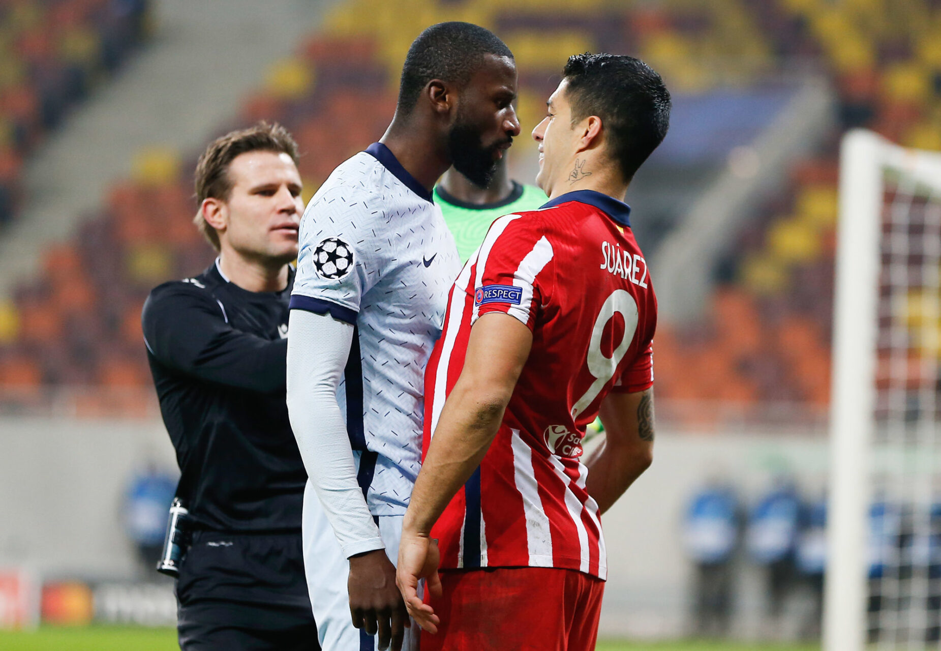 Antonio R&uuml;diger montre &agrave; Luis Suarez qui est le boss lors du huiti&egrave;me de finale de Ligue des champions contre l'Atl&eacute;tico. Icon Sport