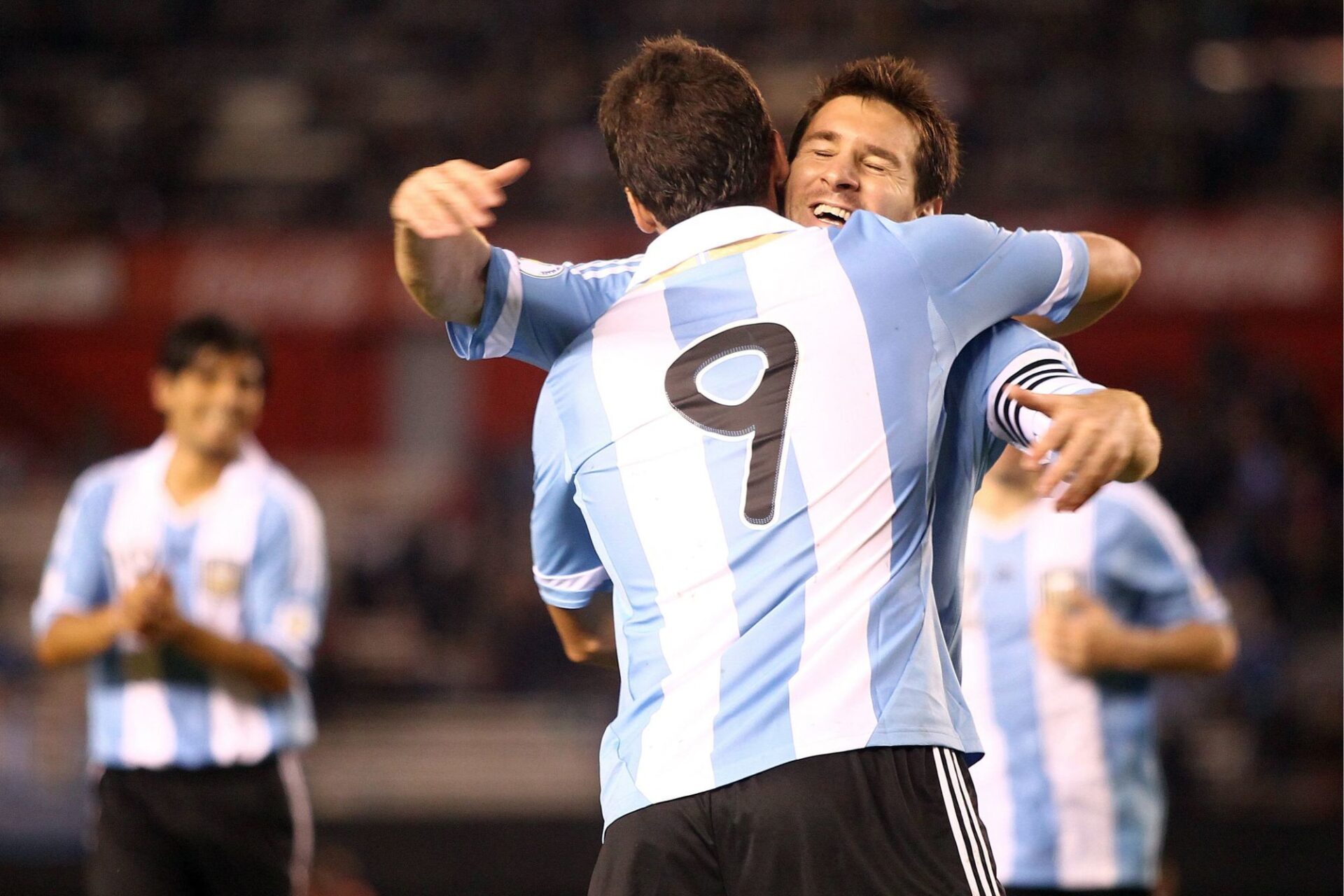 Gonzalo Higua&iacute;n (&agrave; gauche) et Cristiano Ronaldo en 2011 au Real Madrid / Icon Sport