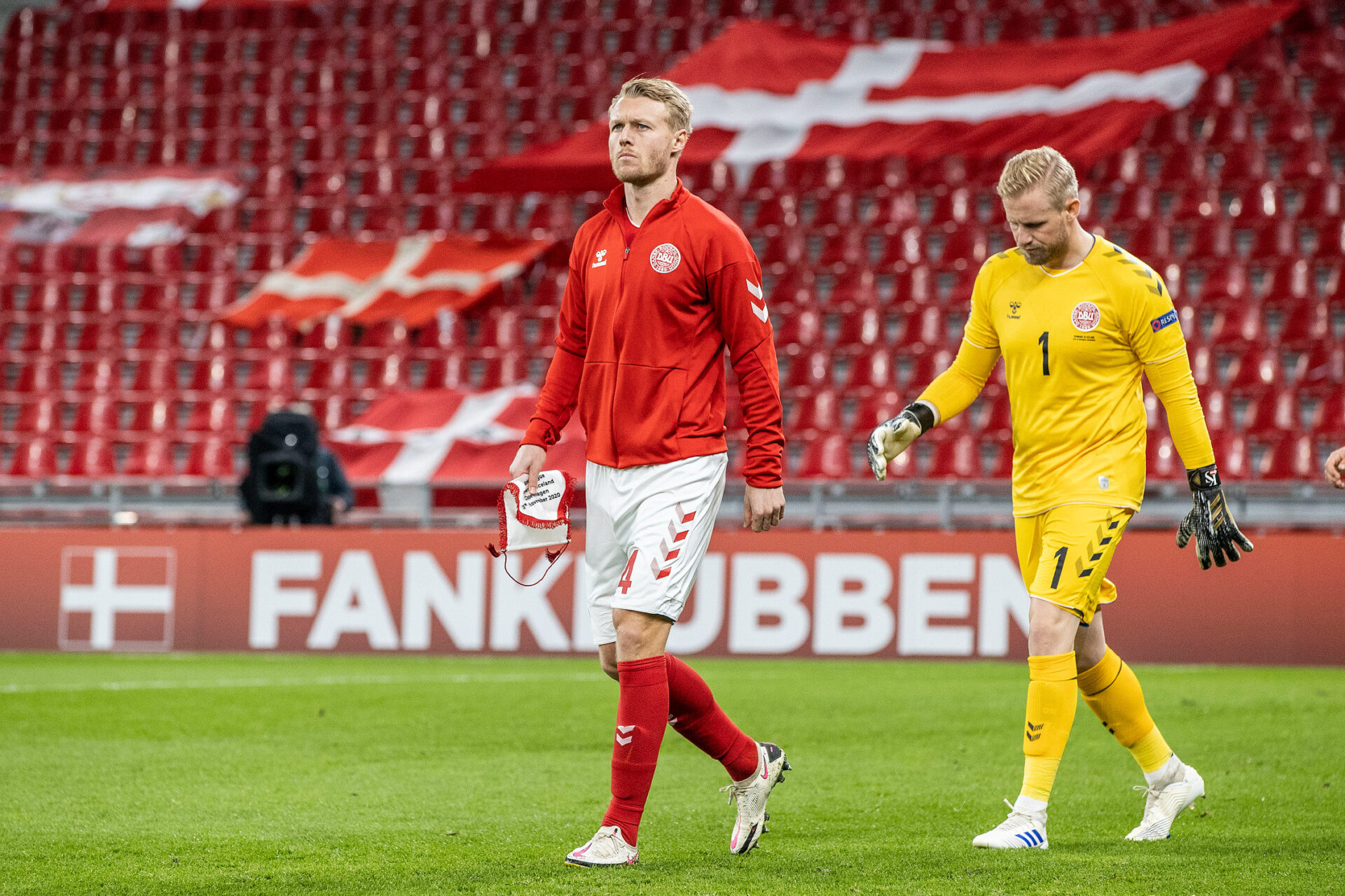 Kjaer (Milan AC) et Schmeichel (Leicester) comptent parmi les cadres de la s&eacute;lection (iconsport)