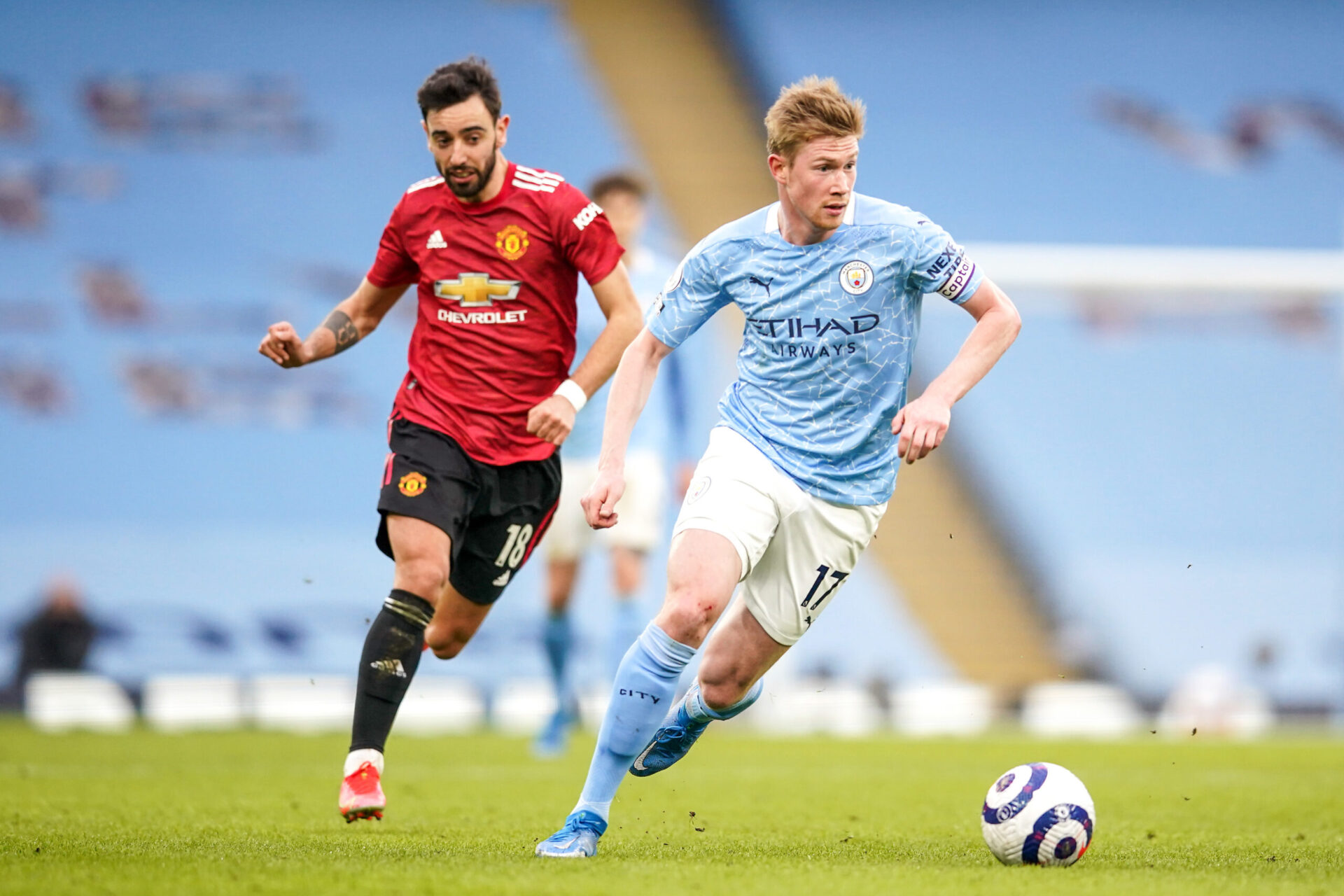 Bruno Fernandes et Kevin De Bruyne font partie des autres favoris pour le prix du meilleur joueur de la saison d&eacute;cern&eacute; par les joueurs (iconsport)