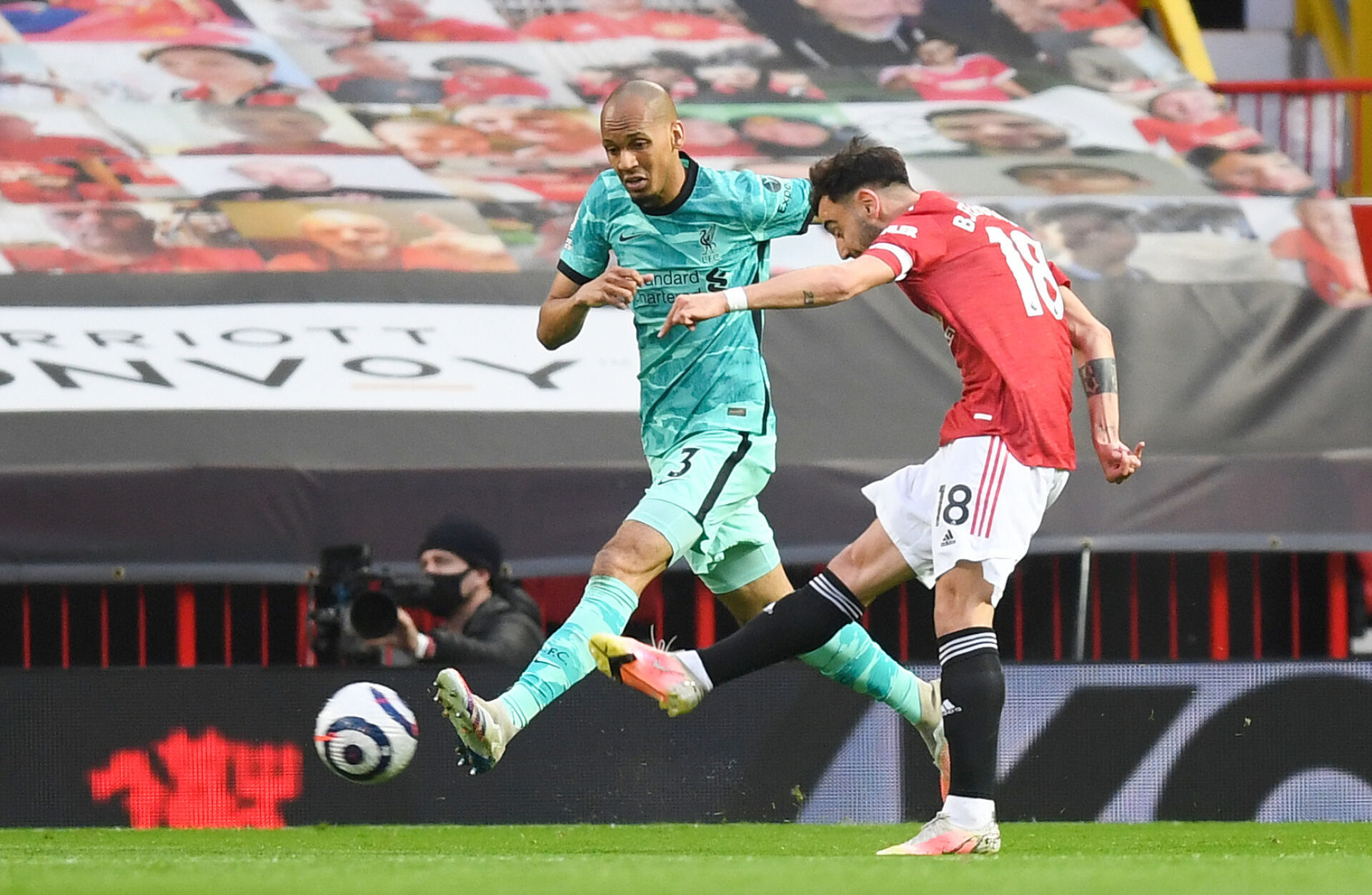 Bruno Fernandes ouvre le score pour Manchester United contre Liverpool
