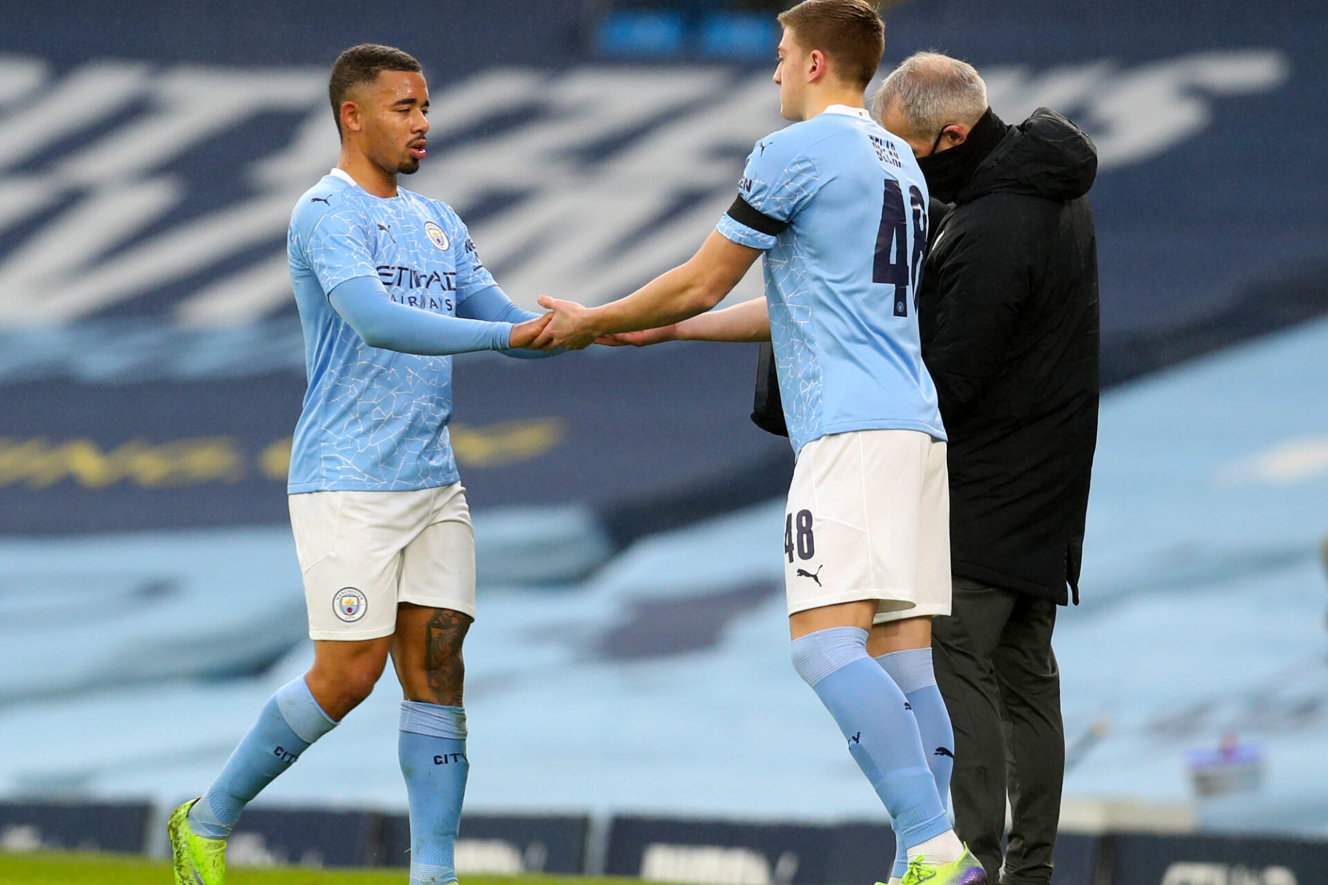 Pep Guardiola semble sans solutions lors de la d&eacute;route de son &eacute;quipe contre Leicester en septembre (2-5). Icon Sport