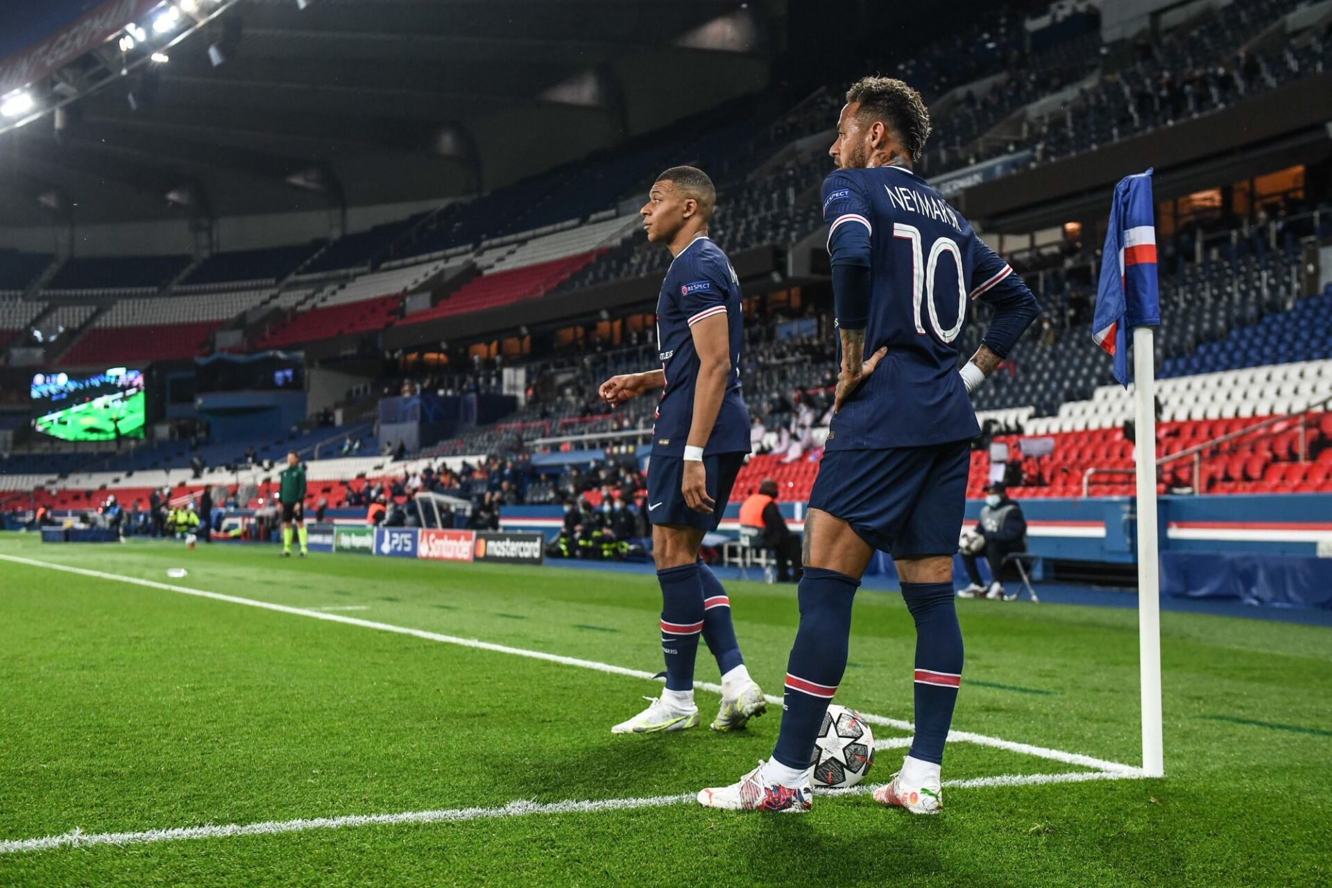 Neymar - Mbapp&eacute;. Photo : Icon Sport