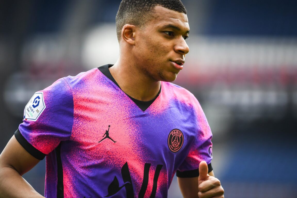 PSG : Kylian Mbappé bien présent dans le groupe pour affronter City