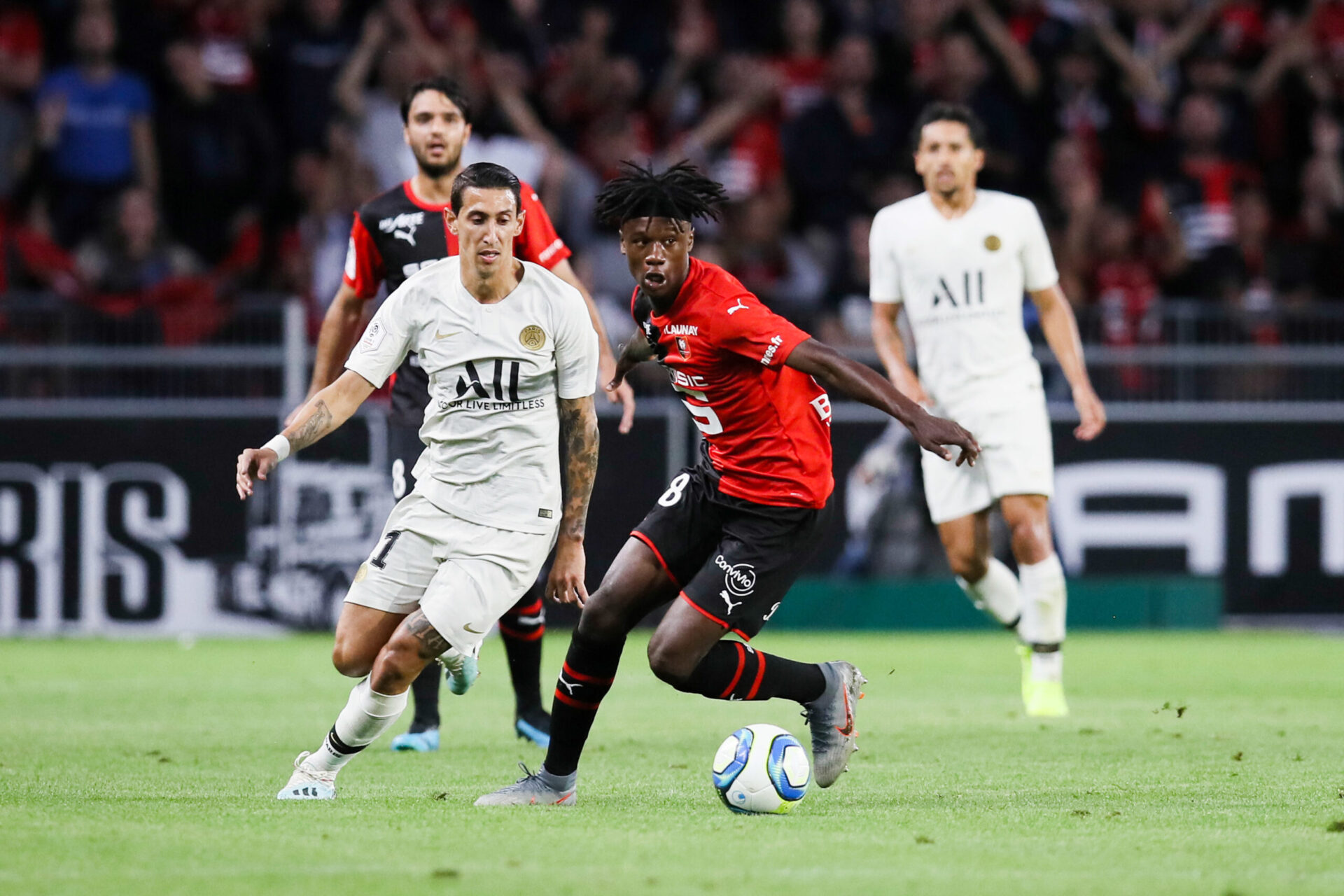 Camavinga pourrait retrouver le PSG avec la tunique parisienne (iconsport)