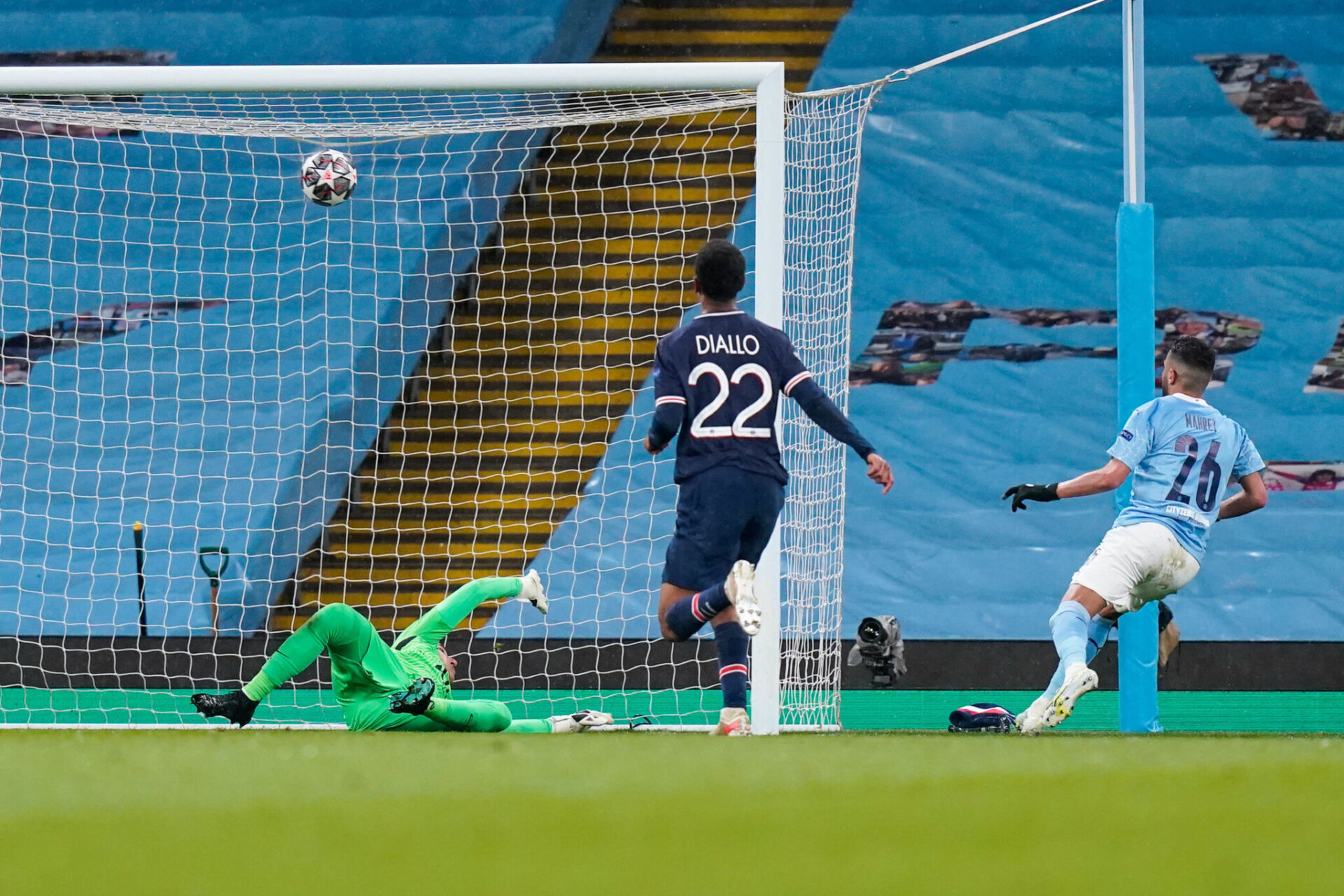 Navas et Diallo impuissants sur le but de Mahrez (iconsport)