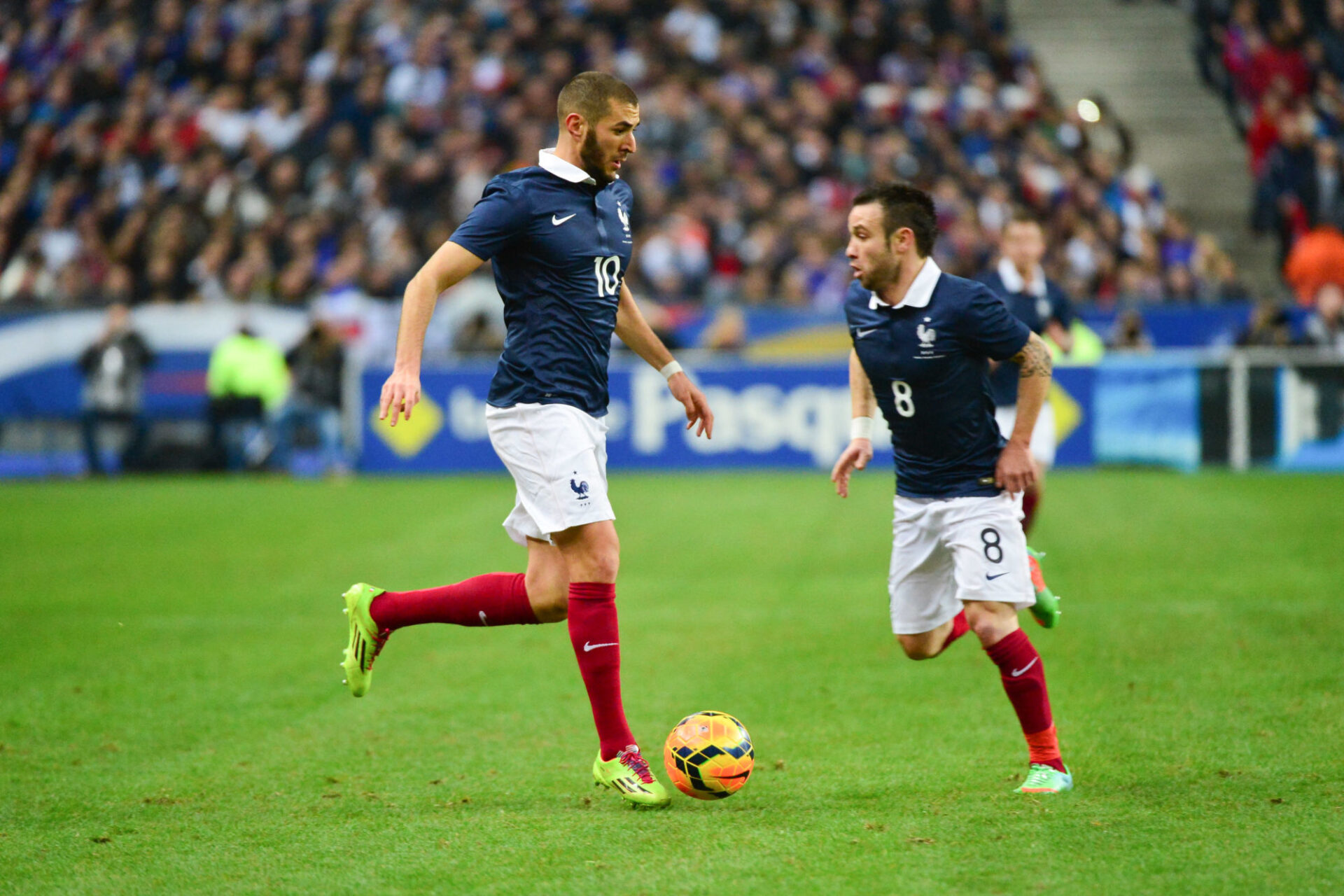L'&eacute;poque o&ugrave; tout allait bien entre Benzema et Valbuena chez les Bleus, en 2014 (iconsport)