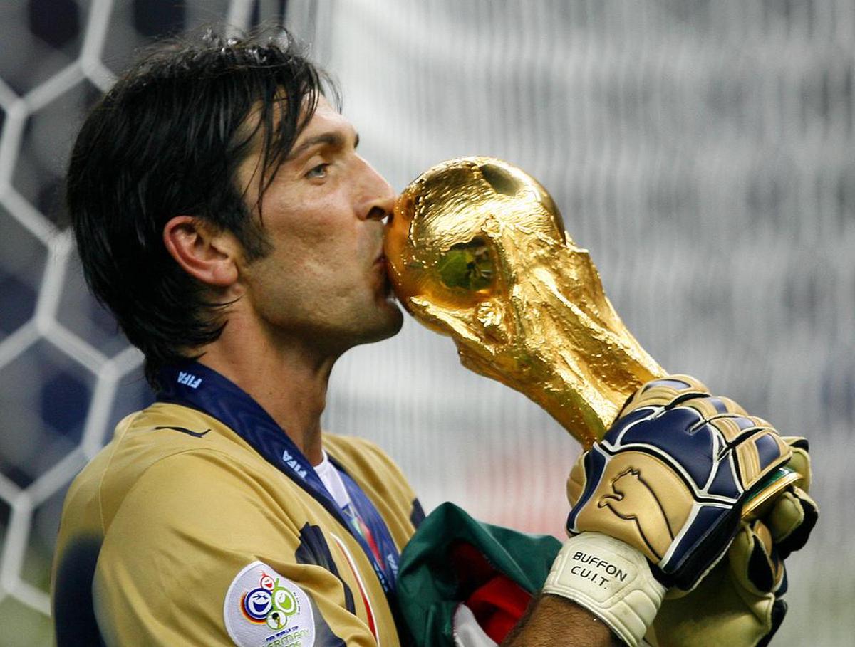 "Gigi" Buffon rêve de la Coupe du monde 2022 (Keystone) "Gigi" Buffon rêve de la Coupe du monde 2022 (Keystone)