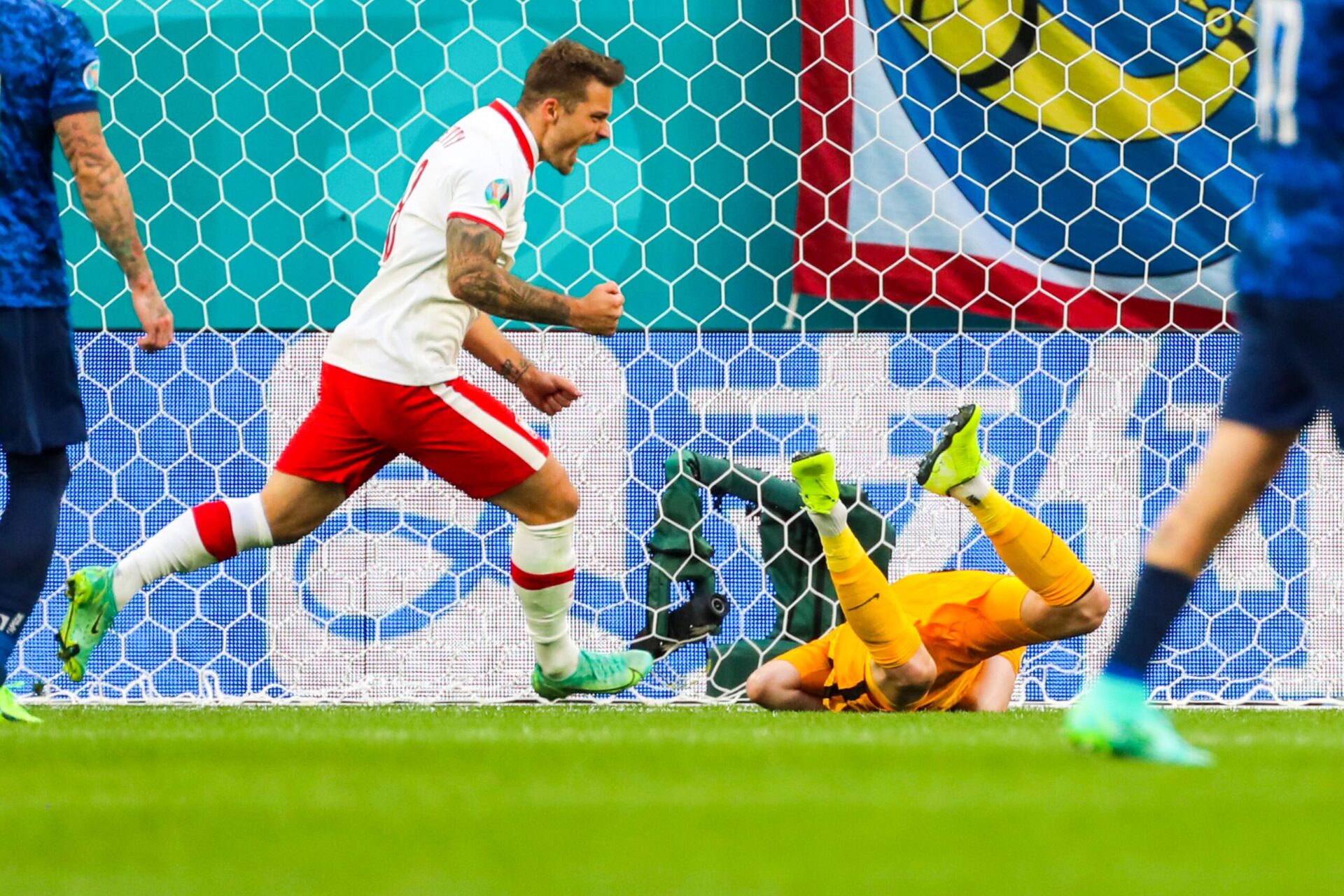 Robert Lewandowski, capitaine de la Pologne, face à la Slovaquie à l'Euro 2020. Icon Sport Robert Lewandowski, capitaine de la Pologne, face à la Slovaquie à l'Euro 2020. Icon Sport