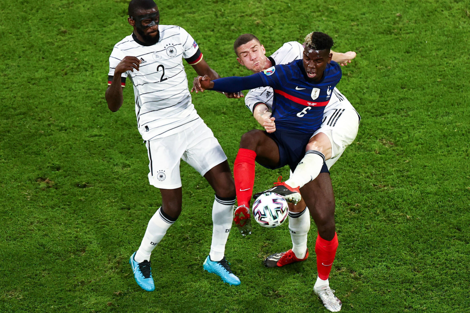 Paul Pogba a été lumineux dans l'utilisation du ballon et imprenable dans son travail défensif. Icon Sport