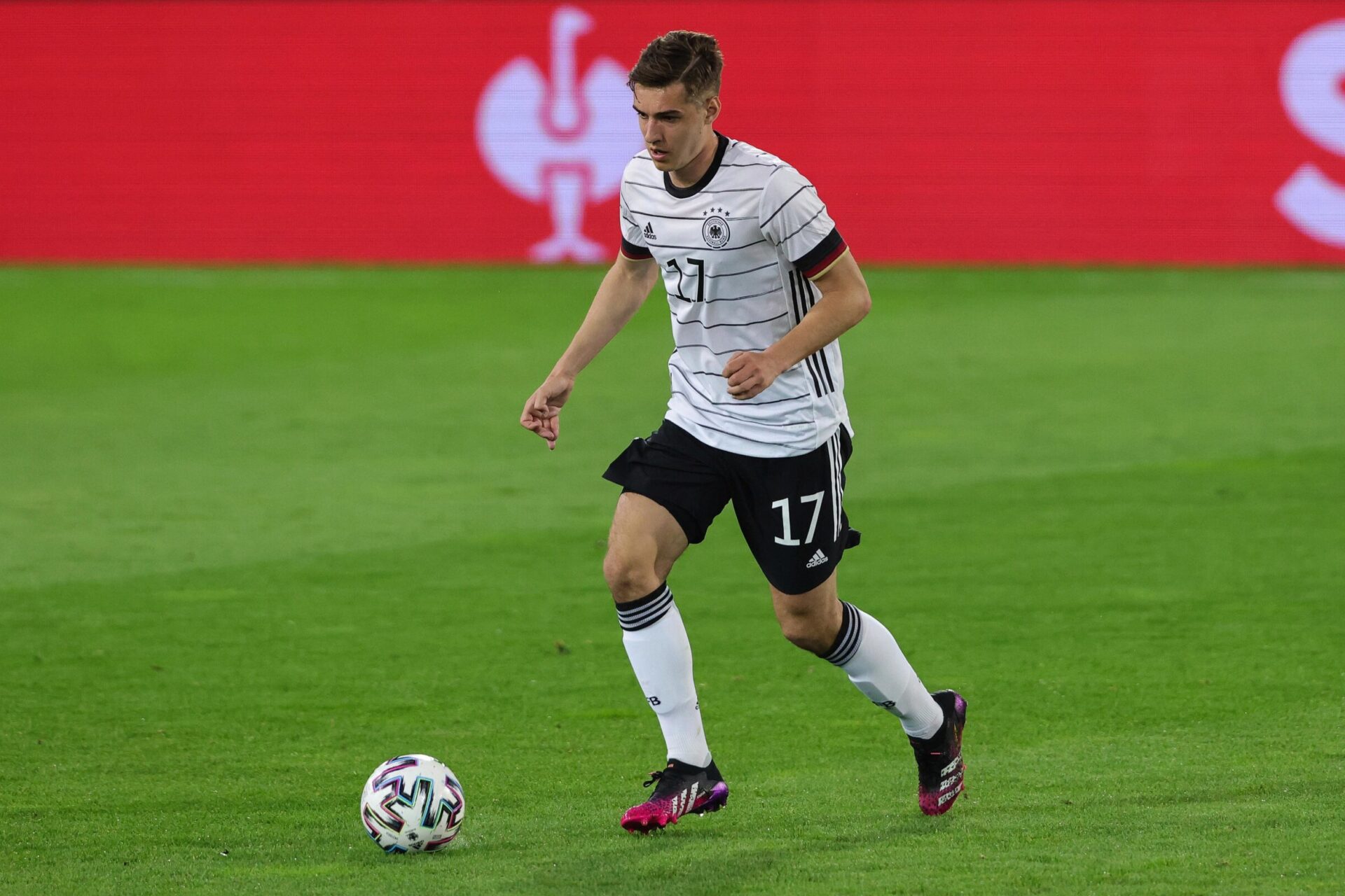 Florian Neuhaus a r&eacute;ussi une brillante saison avec le Borussia Monchegladbach (iconsport)