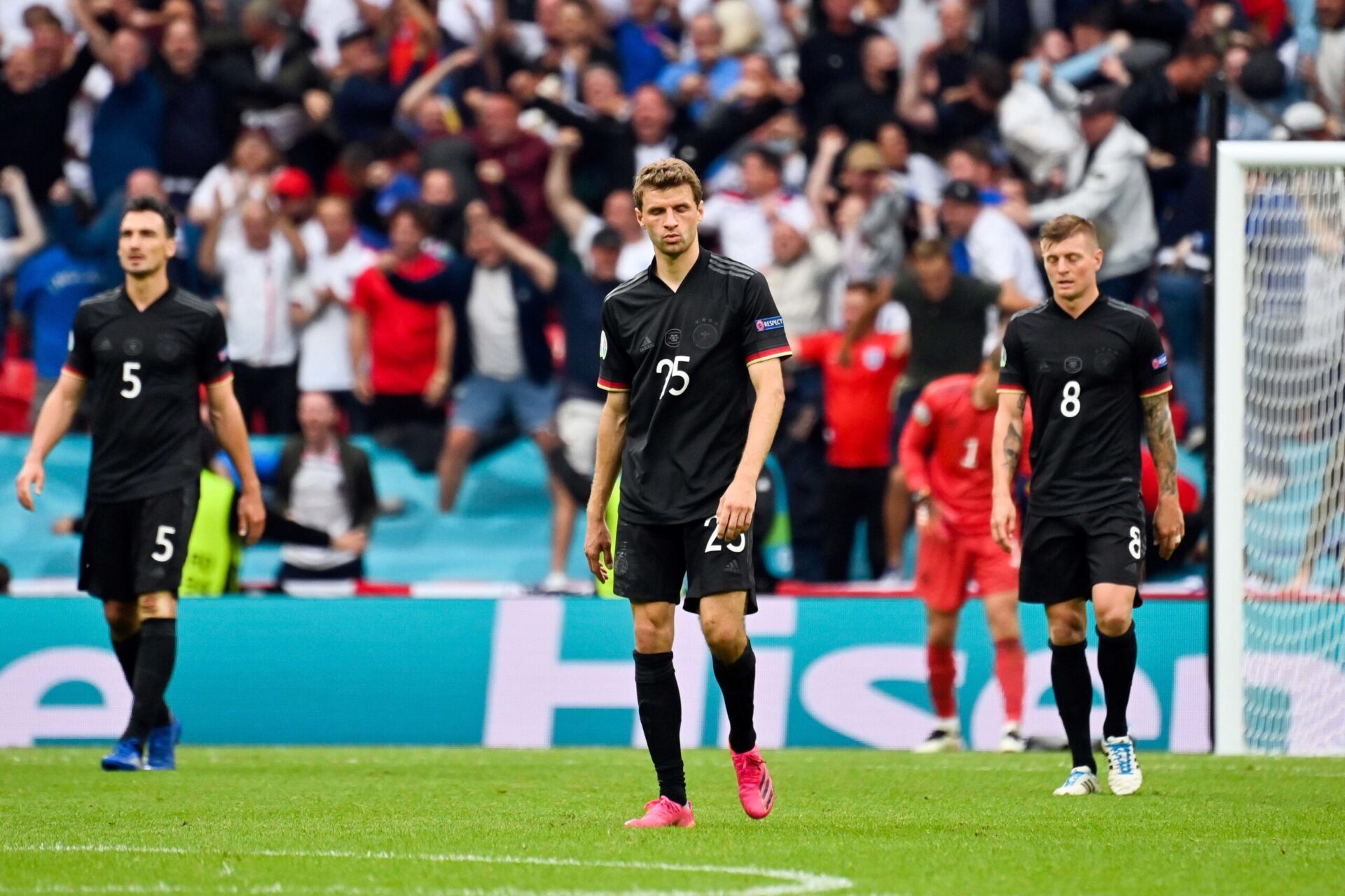 Mats Hummels, Thomas M&uuml;ller et Toni Kroos (de gauche &agrave; droite), mais aussi Ilkay G&uuml;ndoğan, pourraient prendre leur retraite internationale (iconsport)