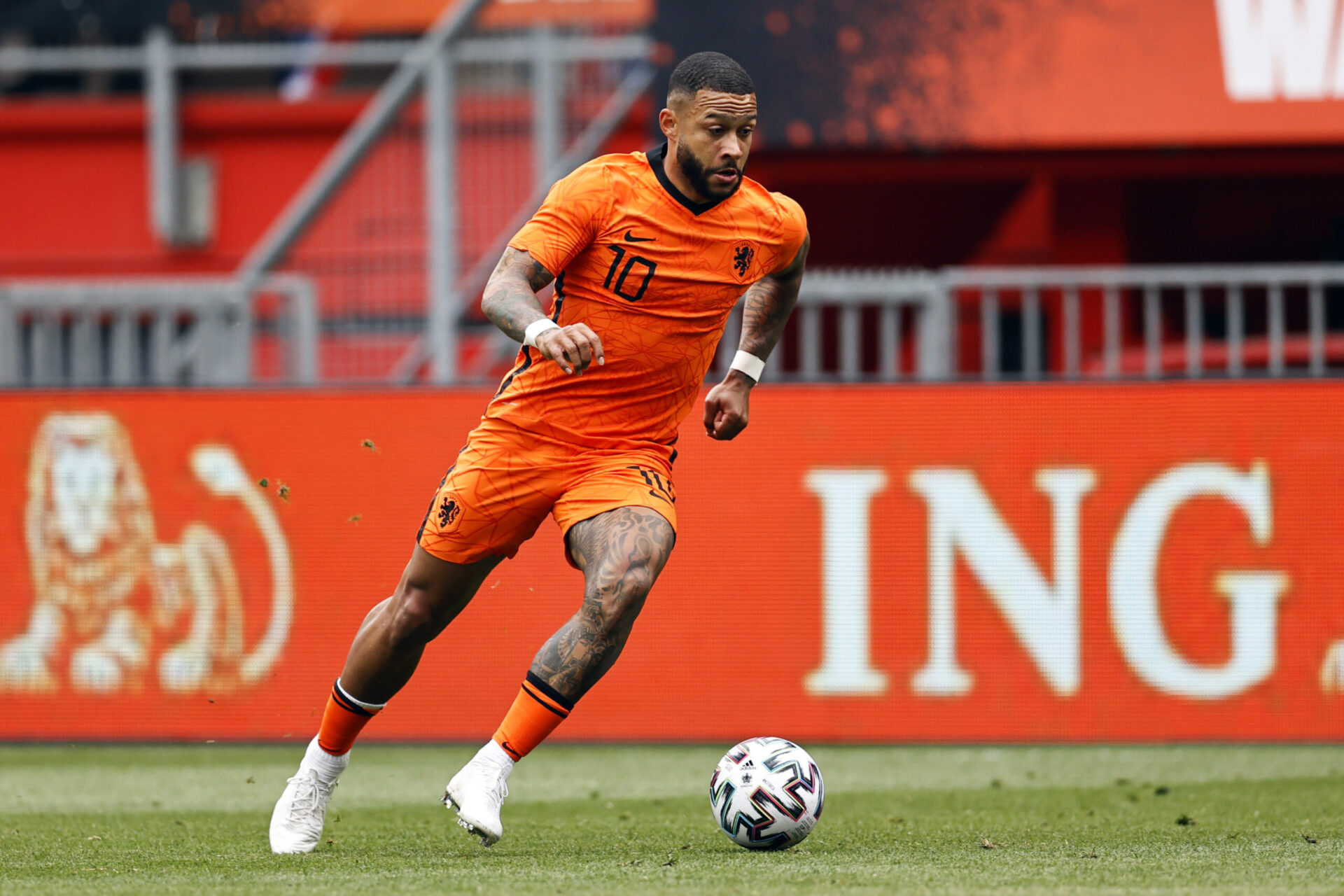 Memphis Depay pourrait rejoindre le Barça cet été (iconsport) Memphis Depay pourrait rejoindre le Barça cet été (iconsport)