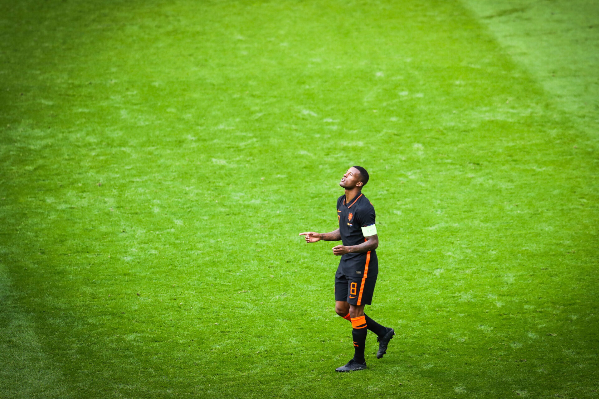 Georginio Wijnaldum serait pr&ecirc;t &agrave; quitter le terrain en cas d'insultes racistes (iconsport)
