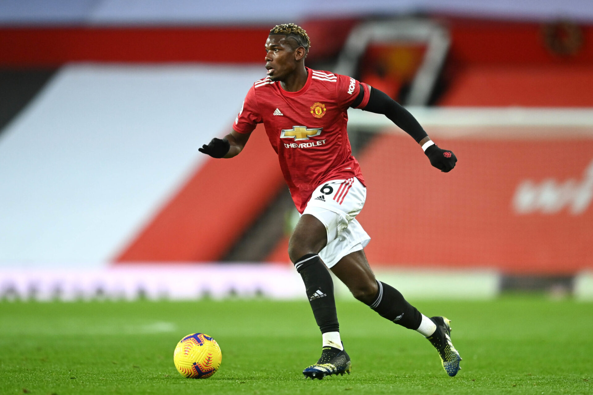 Mancunien depuis 2016, Paul Pogba ne fait pas l'unanimité en Angleterre où son niveau et son implication sont parfois pointés du doigt (iconsport)