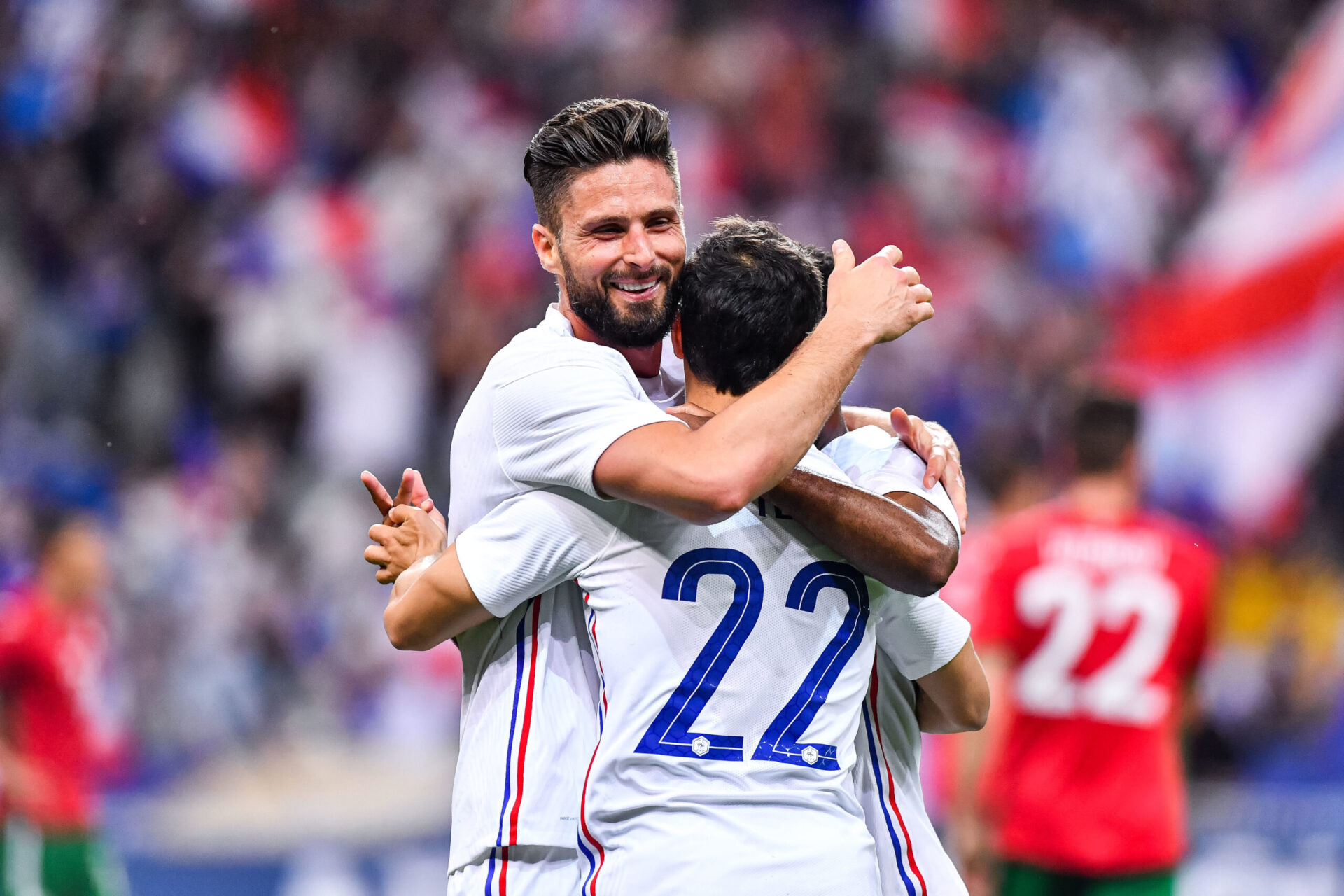 Servi par Pavard et Ben Yedder sur ses deux buts, Giroud a pris le soin de les remercier après la rencontre (iconsport)