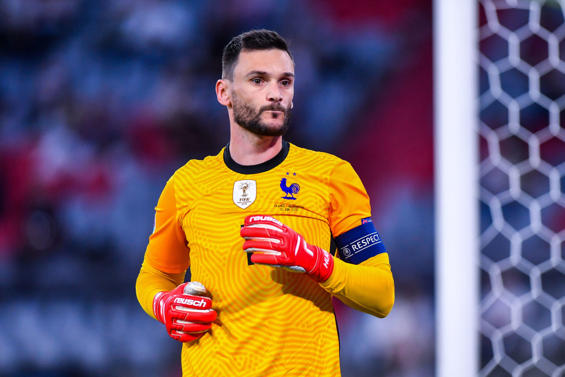 Hugo LLORIS a &eacute;t&eacute; solide face aux attaquants allemands (iconsport)