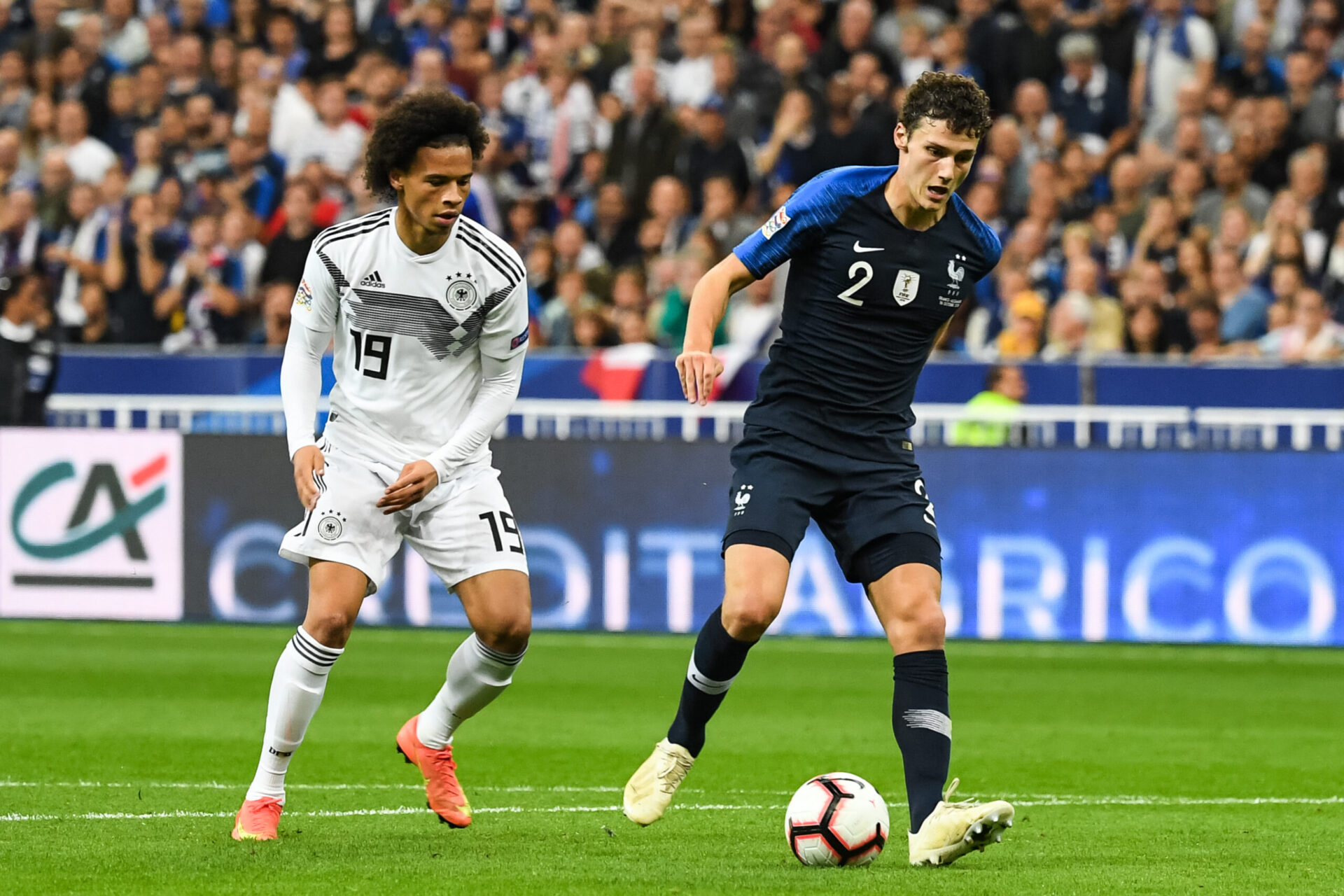 Après le Mondial 2018, Benjamin Pavard va jouer sa deuxième compétition avec l'Equipe de France (iconsport) Après le Mondial 2018, Benjamin Pavard va jouer sa deuxième compétition avec l'Equipe de France (iconsport)