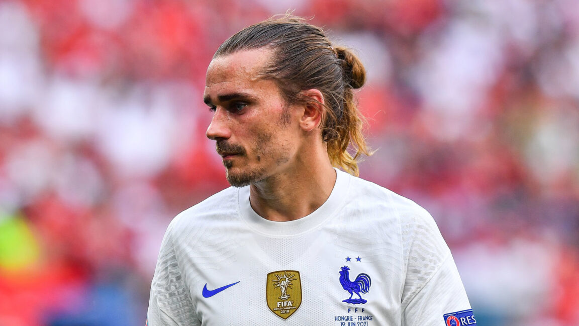 EdF, Griezmann envoie un petit message : "dans l'axe, c'est là où je me