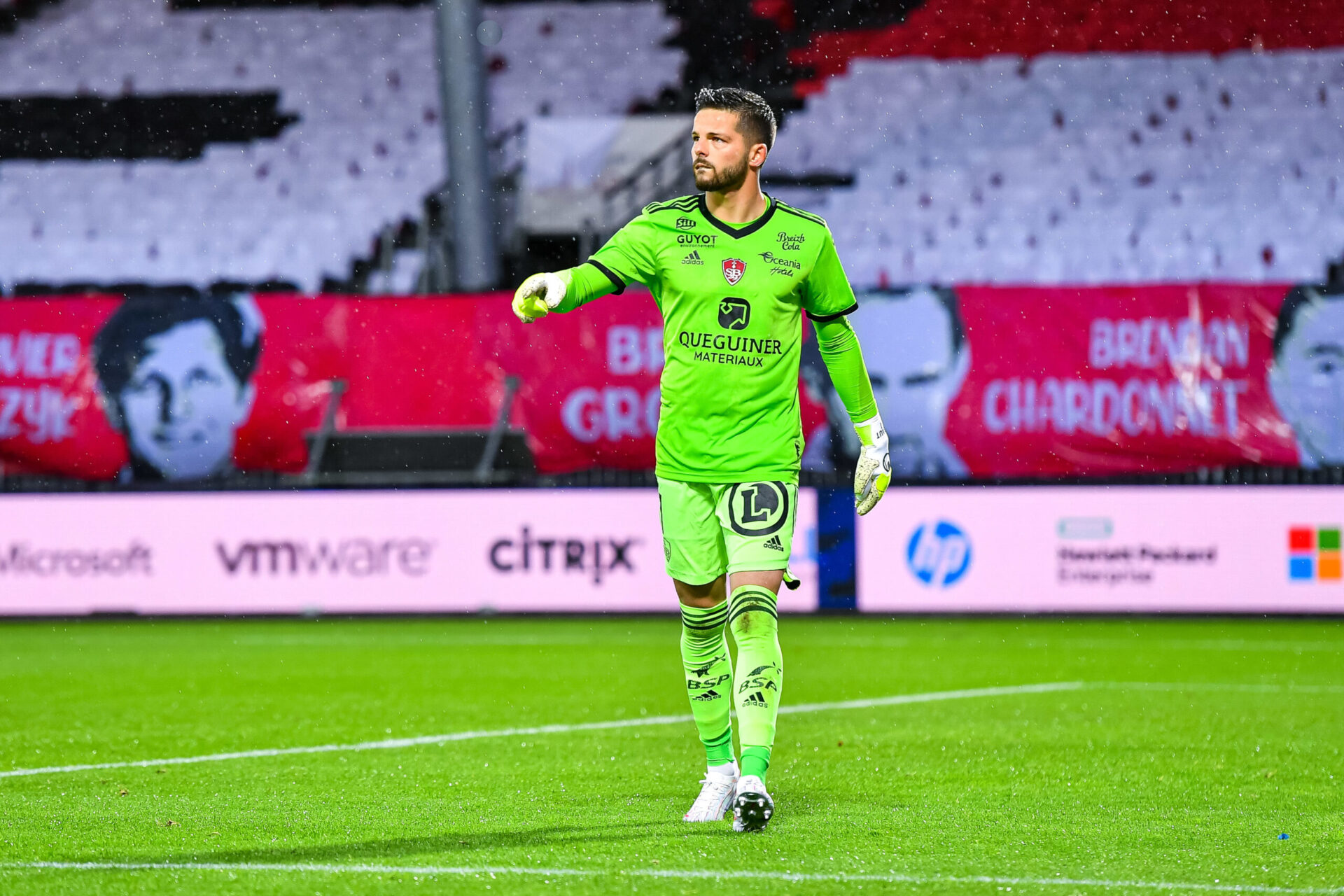 Olivier Dall'Oglio pointe les manques des joueurs brestois la saison derni&egrave;re (iconsport)