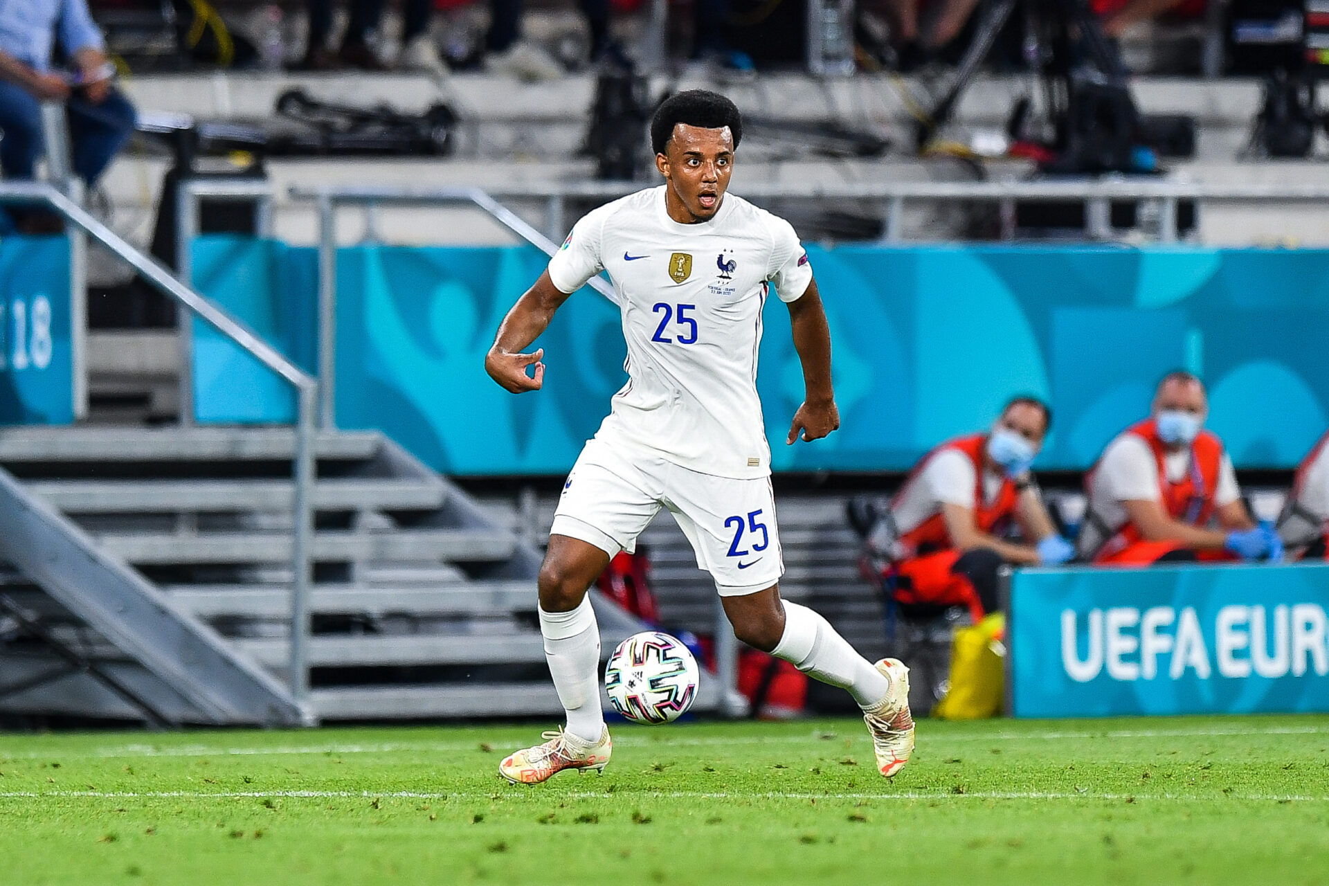 Jules Kound&eacute; &eacute;tait titulaire face au Portugal (iconsport)