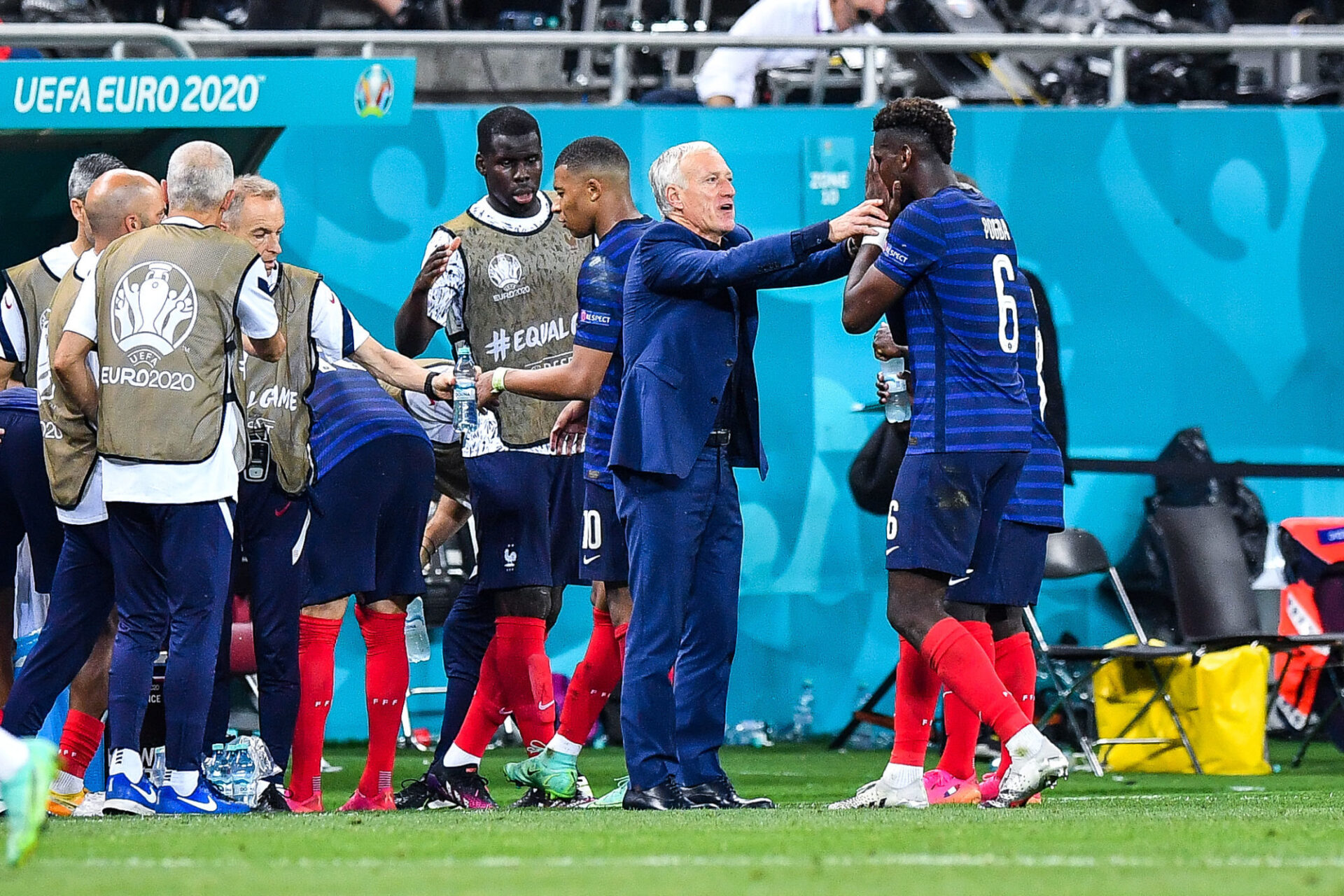 Didier Deschamps a-t-il perdu le contrôle sur ses joueurs ? Oui, selon Louis van Gaal. Icon Sport