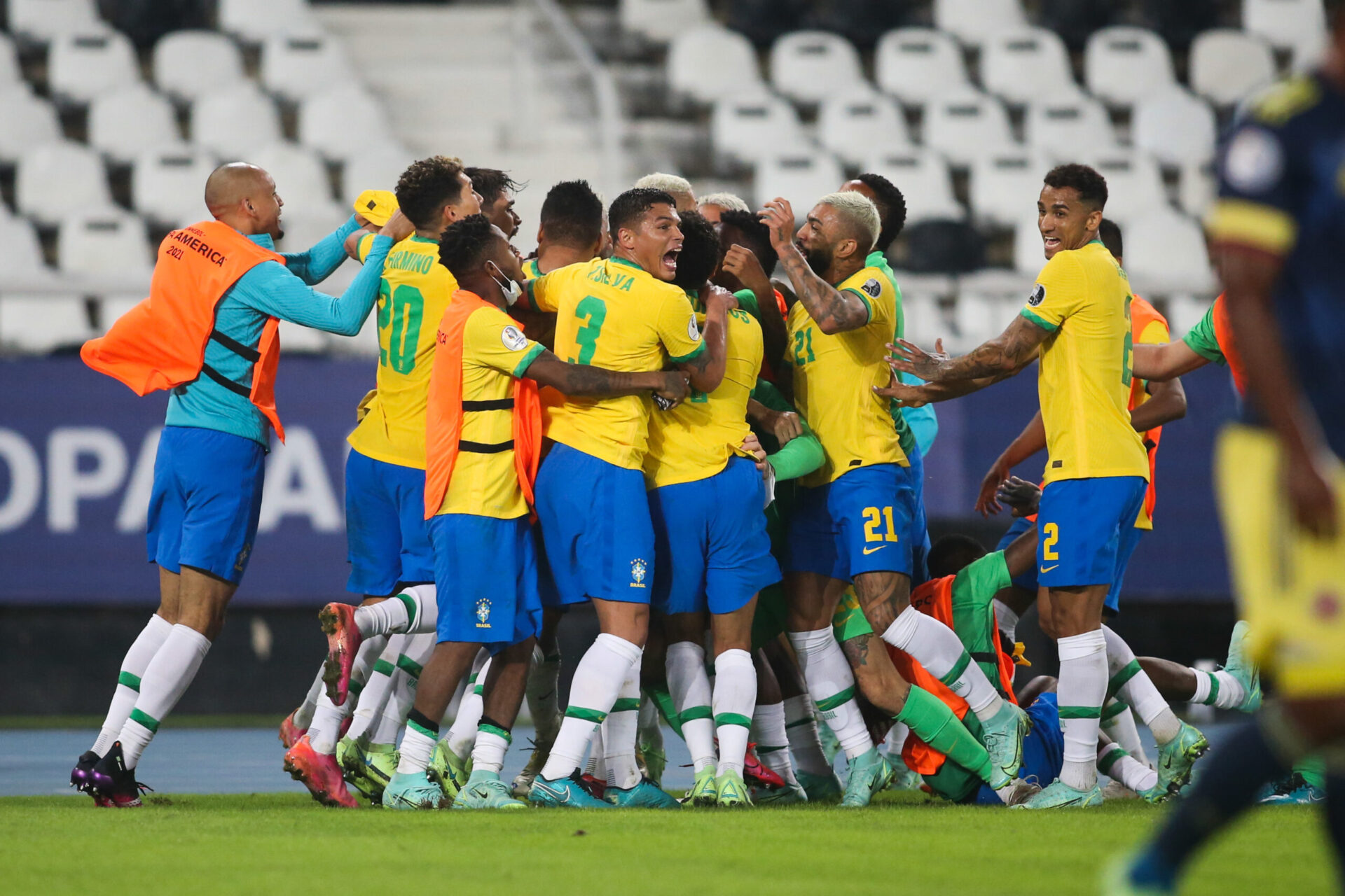 Malgré un premier but encaissé dans la compétition, le Brésil a réagi et poursuit son sans-faute (iconsport)