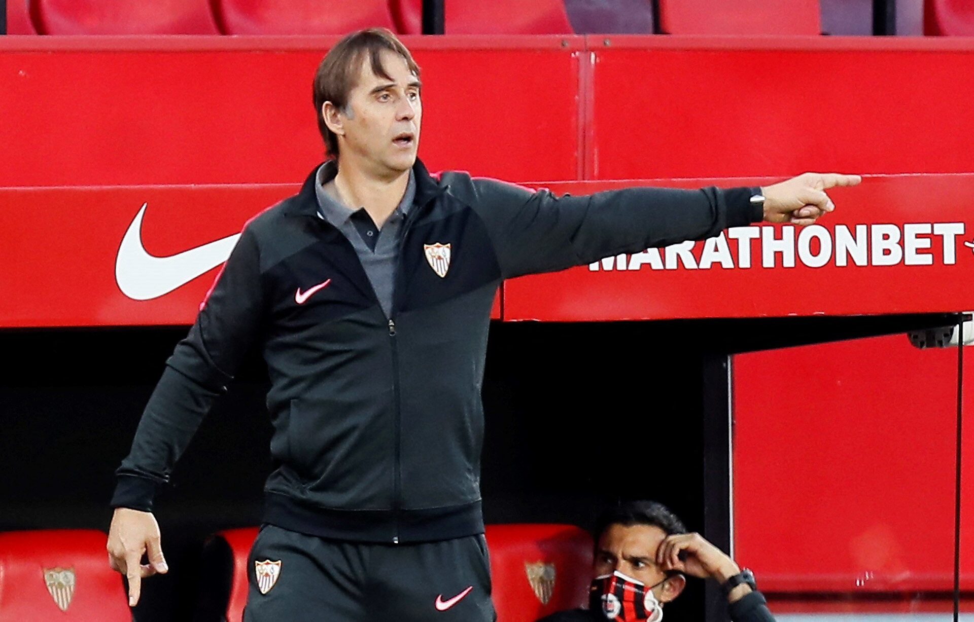 Lopetegui a rejet&eacute; une offre "vertigineuse" de Tottenham d'apr&egrave;s le Pr&eacute;sident du FC S&eacute;ville Jose Castro (iconsport)