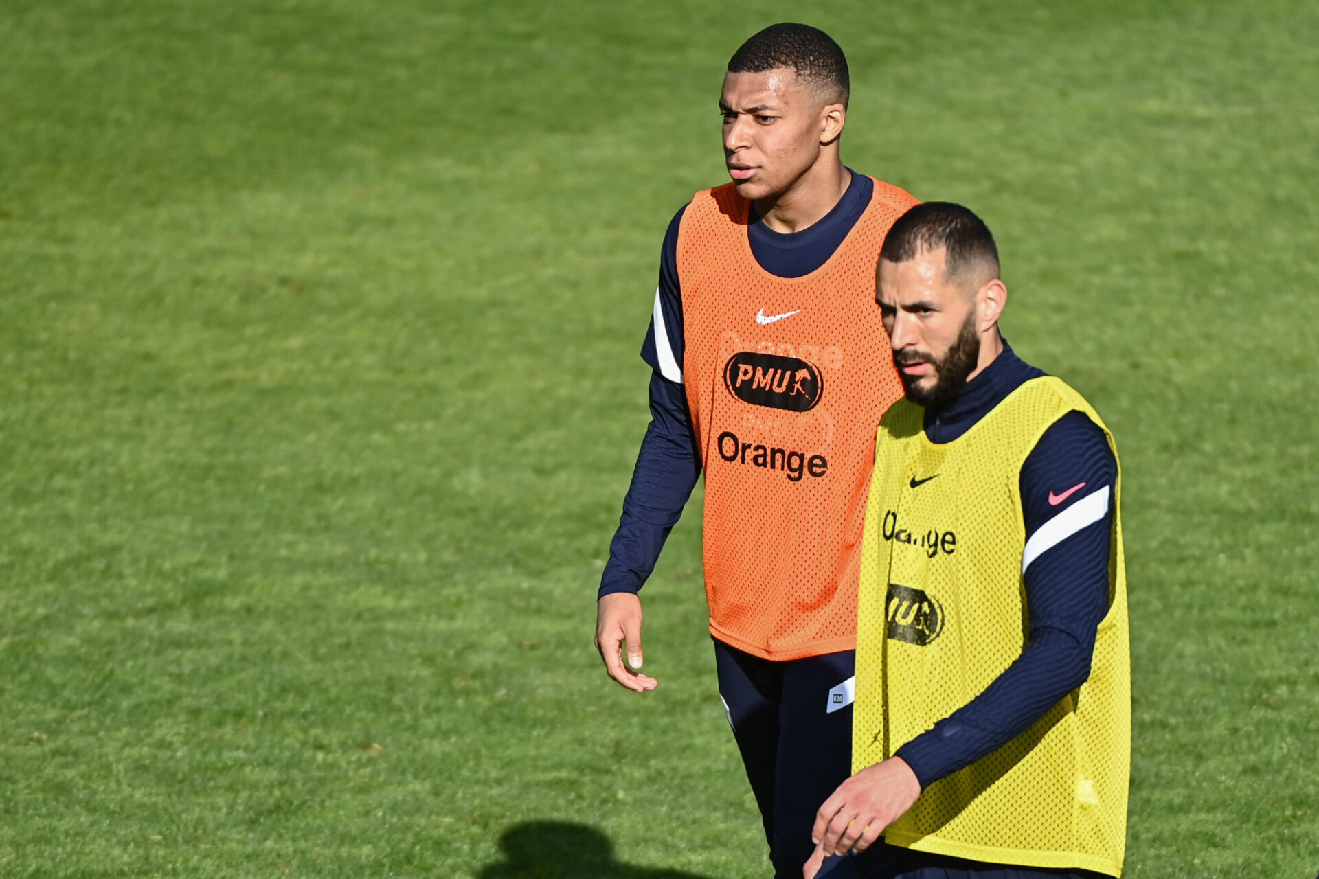Kylian Mbapp&eacute;, Antoine Griezmann et Karim Benzema r&eacute;p&egrave;tent leurs gammes... en vue de leur association en match officiel mercredi 2 juin ? Icon Sport