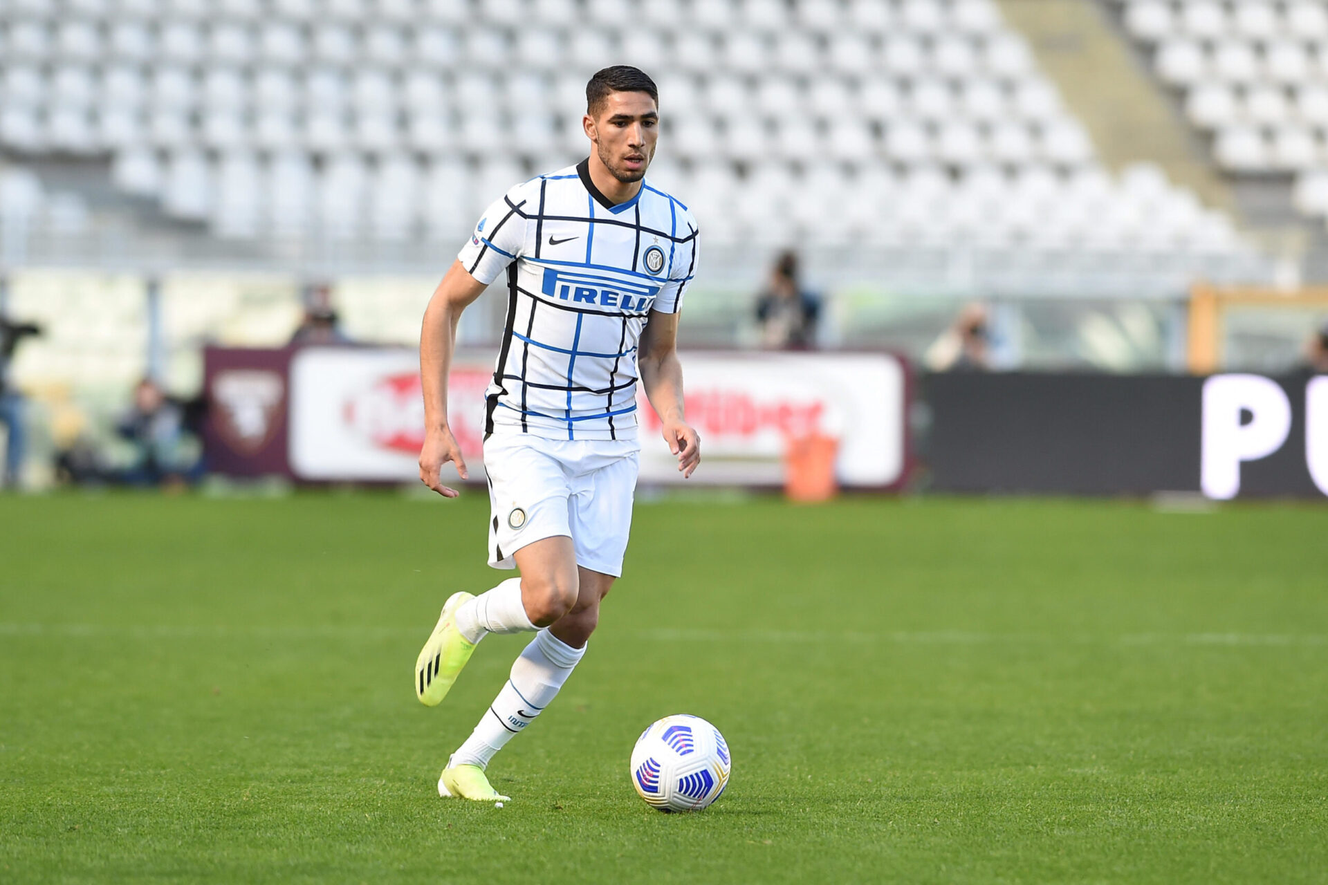 La pr&eacute;f&eacute;rence de Hakimi pour Paris a fait peser la balance et permis au PSG de battre Chelsea dans la course au lat&eacute;ral droit (iconsport)