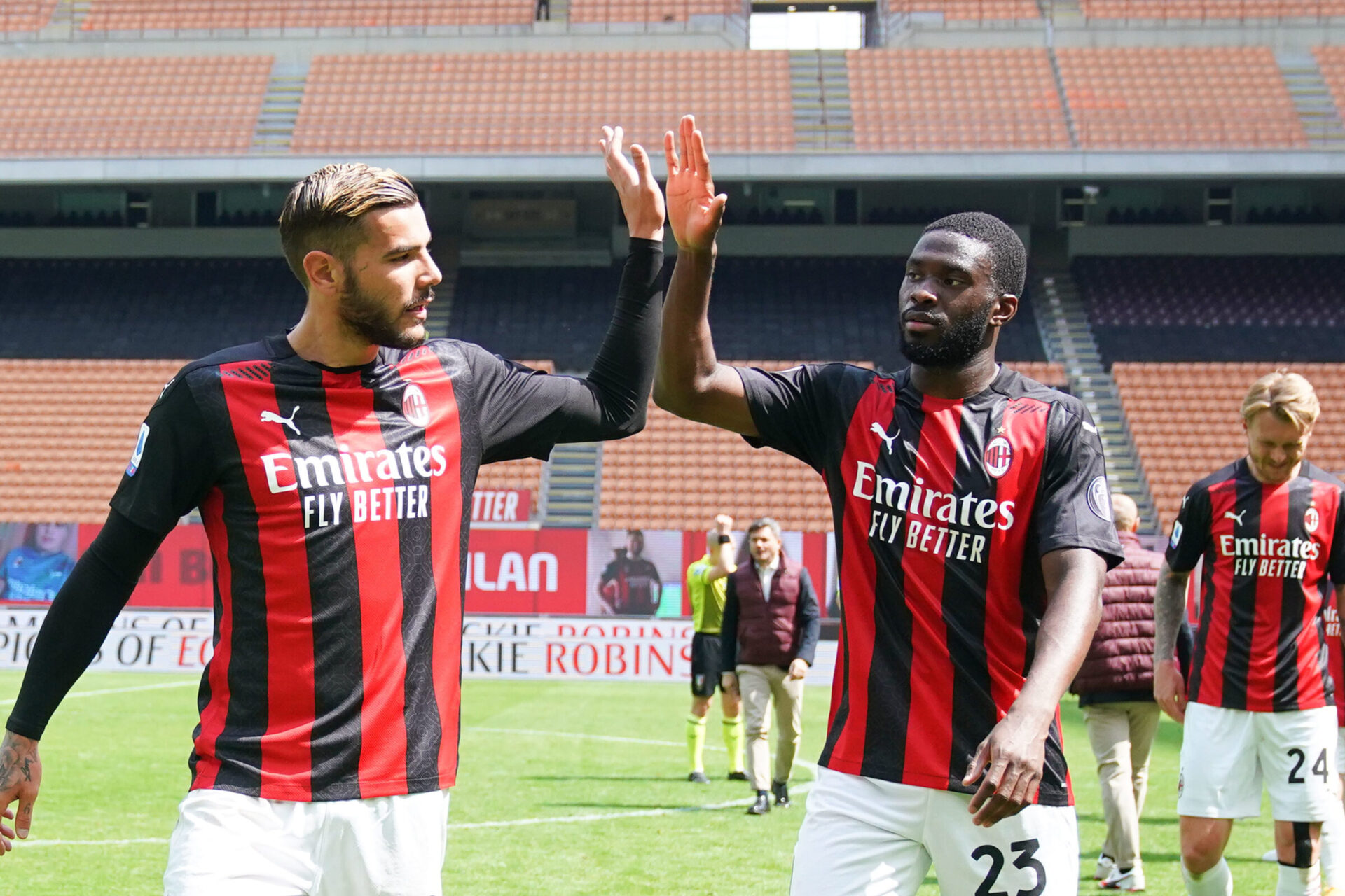Fikayo Tomori devrait continuer &agrave; jouer avec Theo Hernandez l'ann&eacute;e prochaine (iconsport)