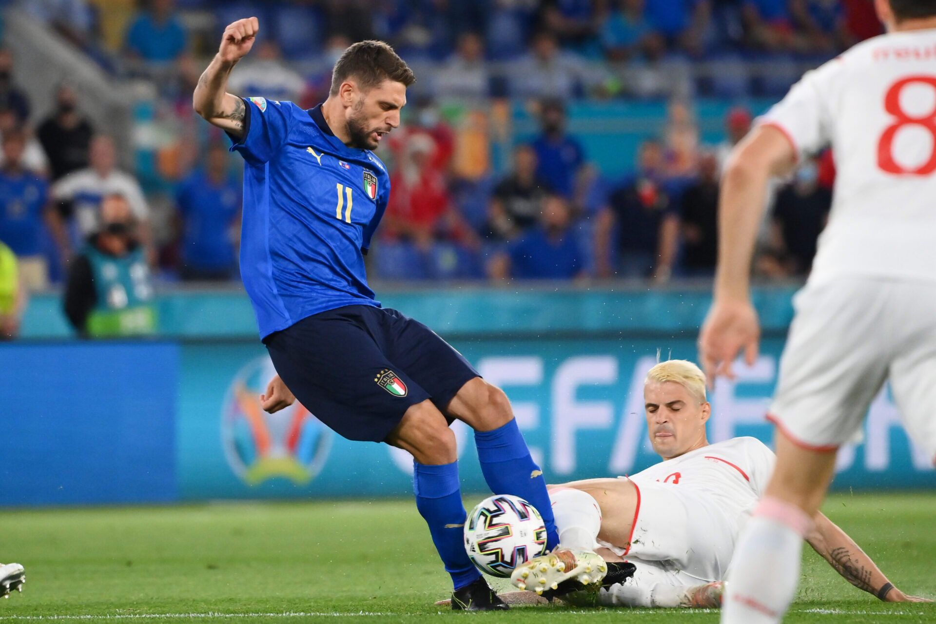 &Agrave; la retomb&eacute;e d'un corner d'Insigne, Chiellini pensait donner l'avantage &agrave; l'Italie, avant que le VAR n'invalide le but apr&egrave;s un contact entre le ballon et la main du capitaine (iconsport)