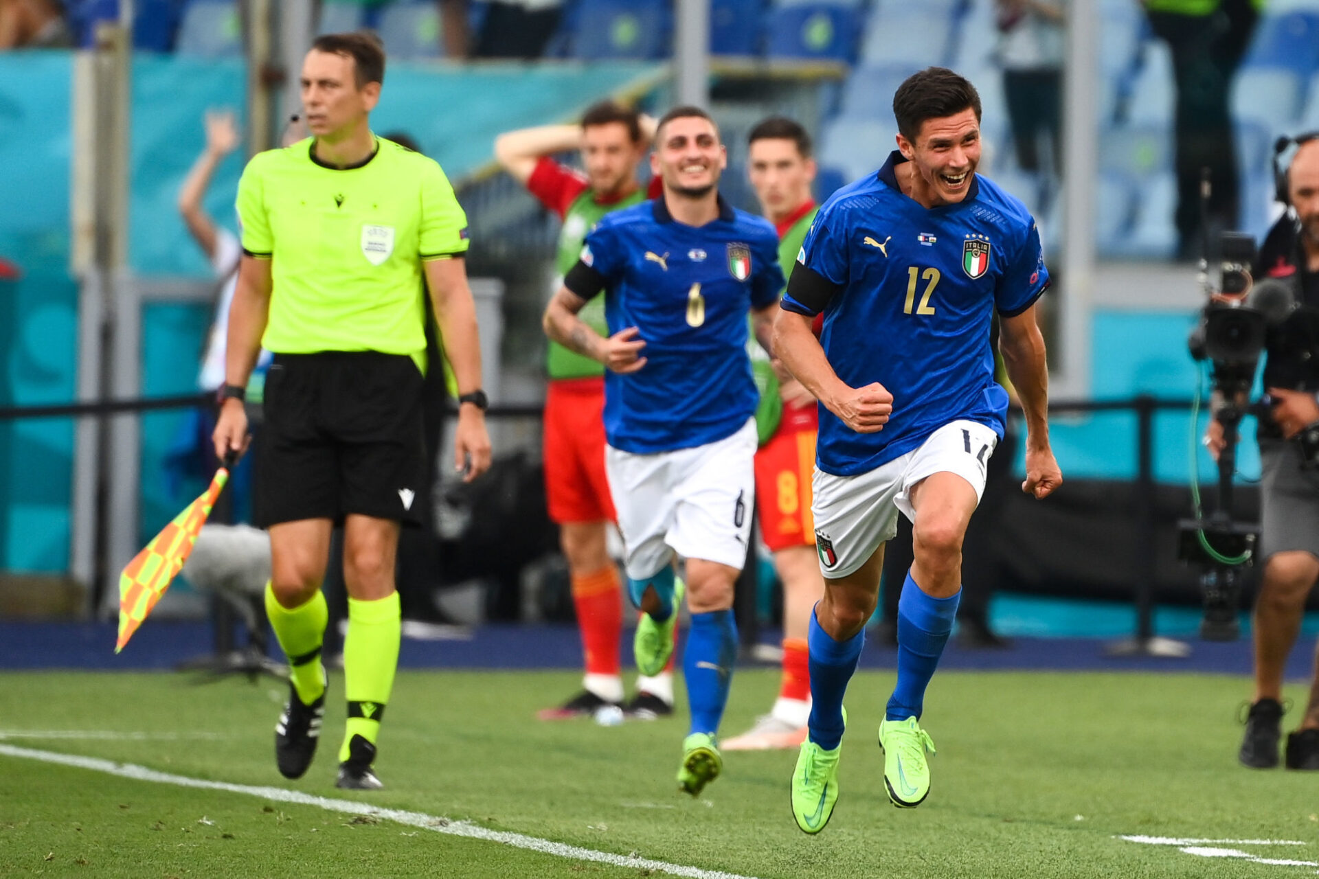 Aaron Ramsey à la lutte avec Jorginho (iconsport) Aaron Ramsey à la lutte avec Jorginho (iconsport)
