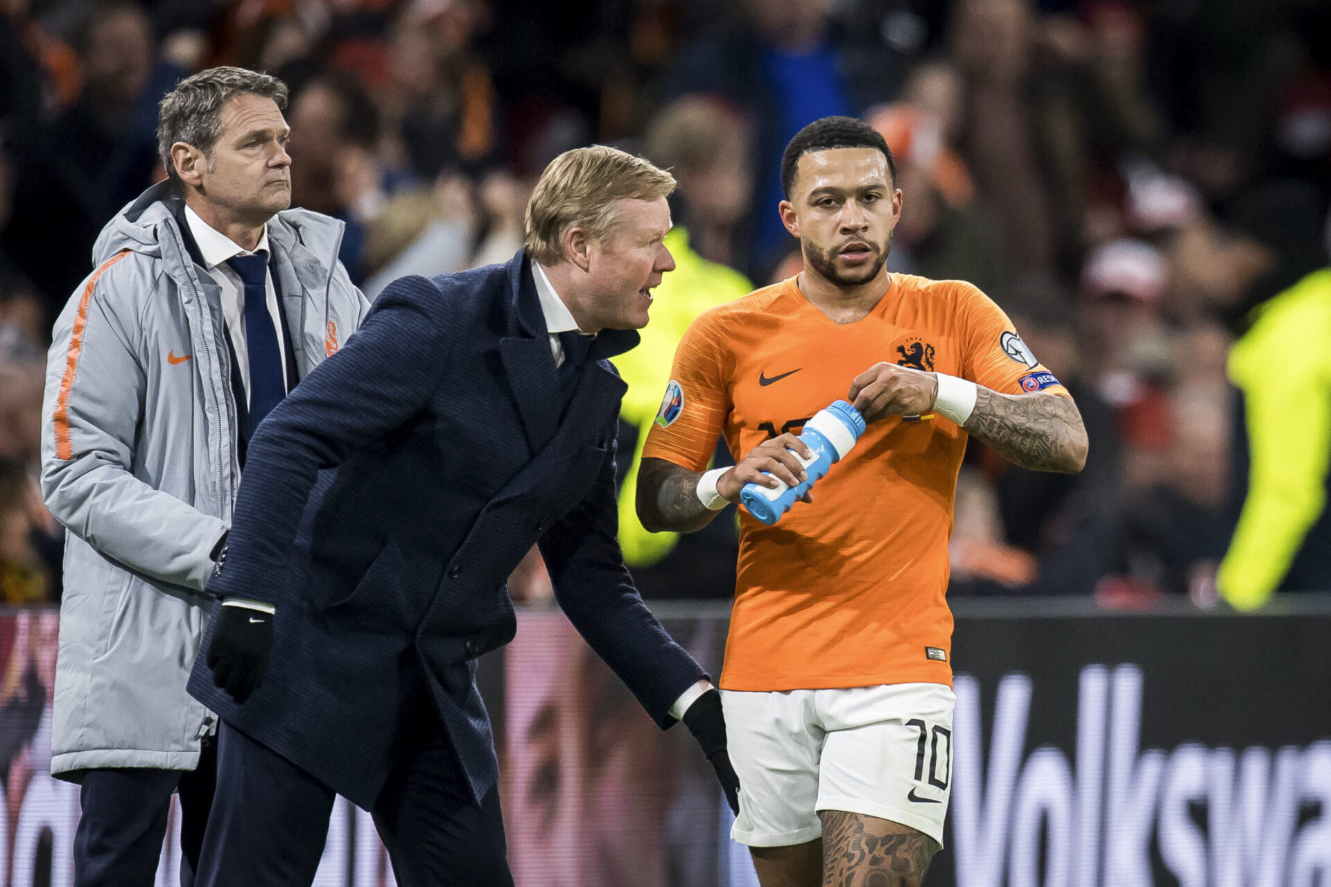 Pr&eacute;sent &agrave; l'Euro avec les Pays-Bas, Depay est en fin de contrat &agrave; Lyon &agrave; la fin du mois. Le N&eacute;erlandais souhaite rejoindre le FC Barcelone (iconsport)