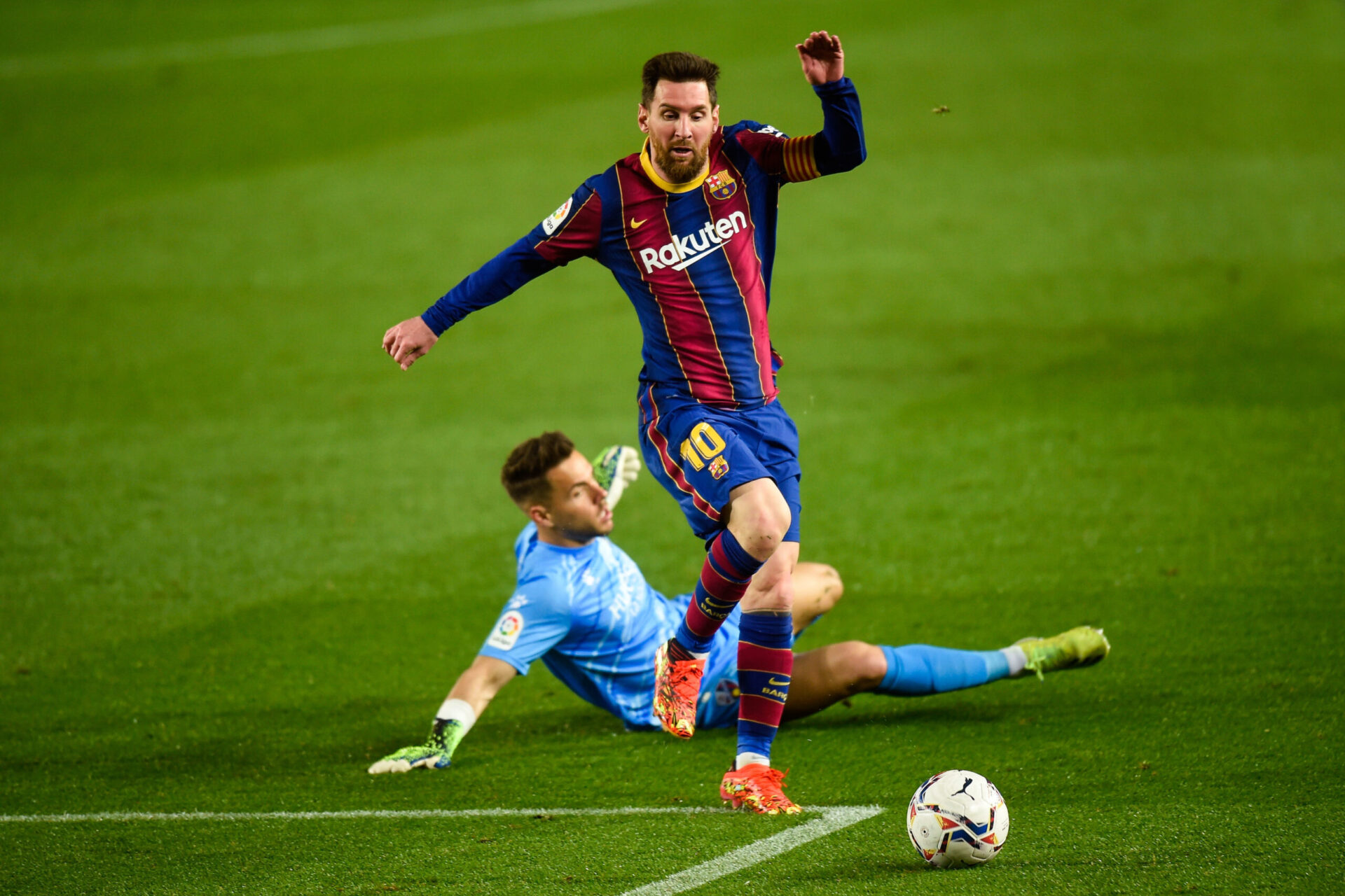 La raison de l'absence de Messi dans la campagne de pr&eacute;sentation du maillot serait assez simple : le clip a &eacute;t&eacute; tourn&eacute; en mars, quand le joueur n'&eacute;tait pas encore certain de rester (iconsport)