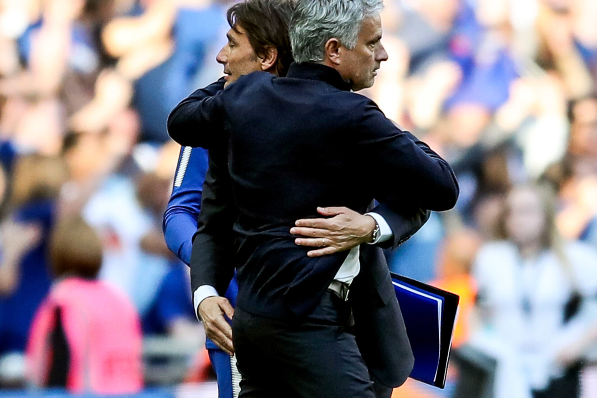 Antonio Conte pourrait suivre Jos&eacute; Mourinho et s'asseoir sur le banc des Spurs (iconsport)