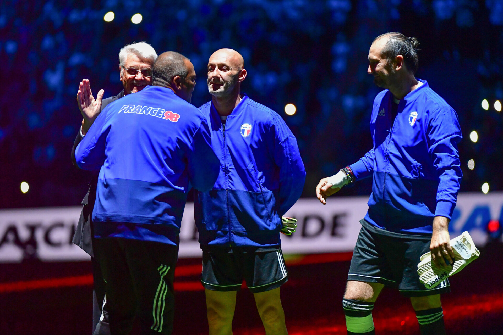 Aime Jacquet, Bernard Lama et Fabien Barthez pendant le match des L&eacute;gendes en 2018, &agrave; Nanterre. Icon Sport