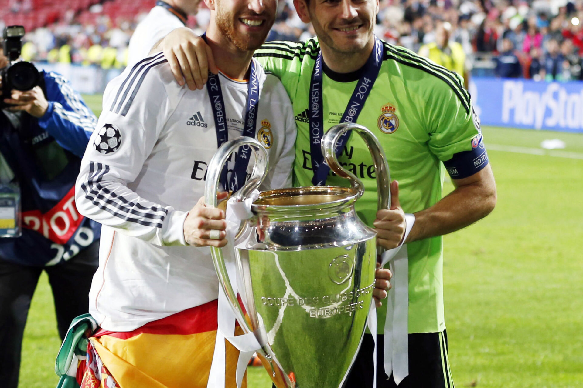 Sergio Ramos semblait finalement se diriger vers une prolongation au Real, mais les positions &eacute;taient manifestement trop &eacute;loign&eacute;es entre lui et Florentino P&eacute;rez. Icon Sport