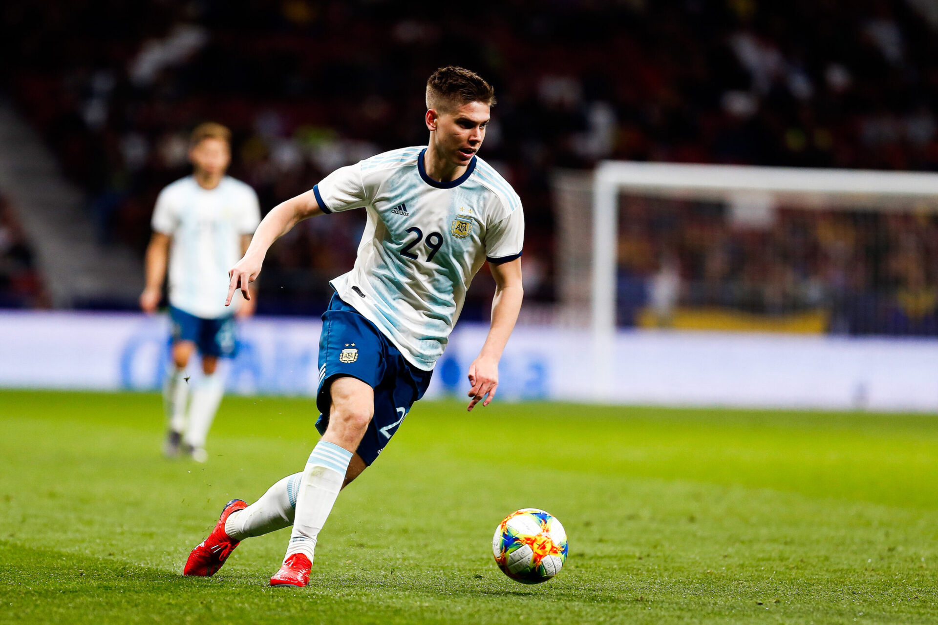 Gr&acirc;ce &agrave; sa polyvalence, Foyth s'est impos&eacute; comme un titulaire sous les ordres d'Unai Emery en 2020-2021 (iconsport)