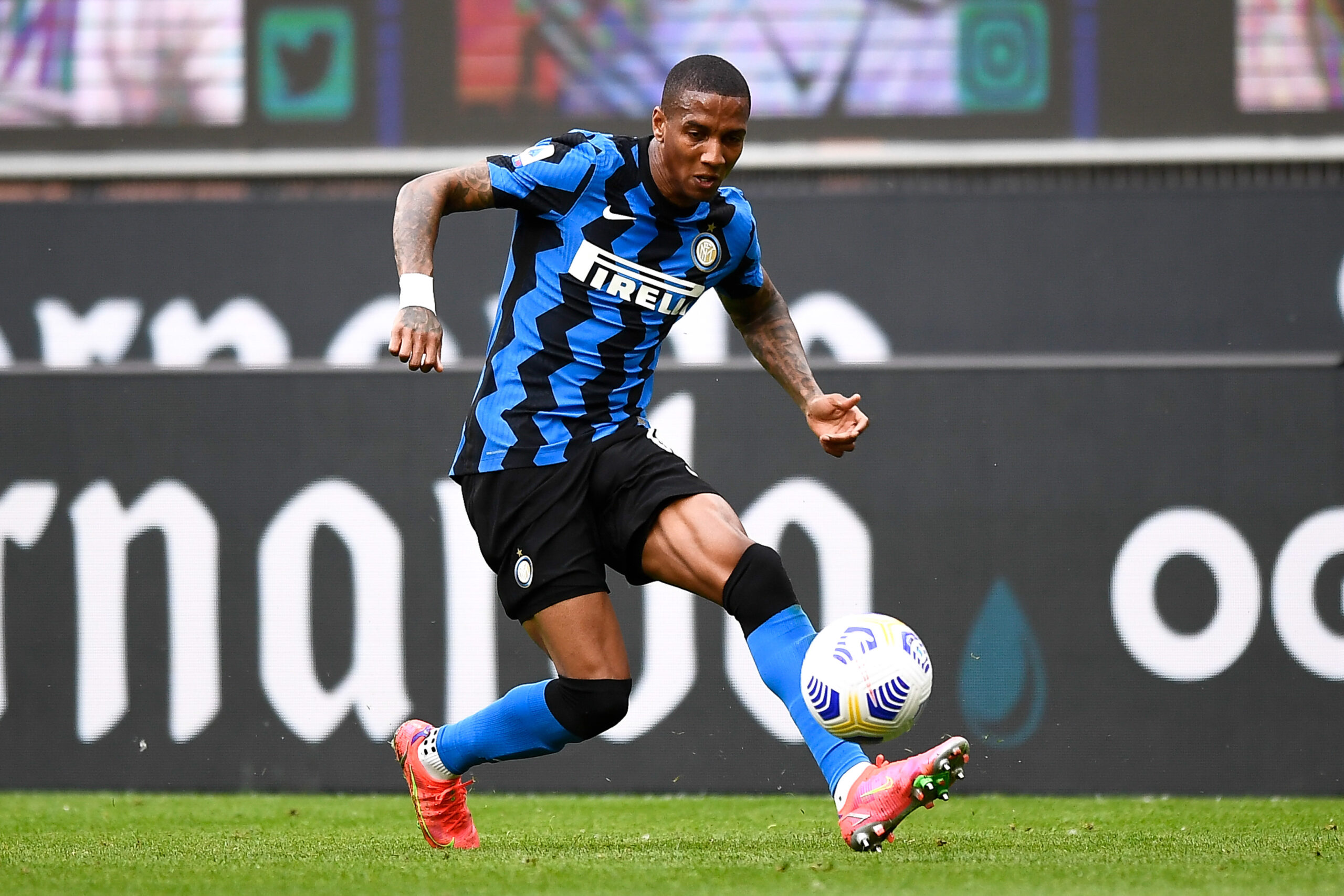 Aston Villa, Mercato : Ashley Young (Inter) fait son grand retour